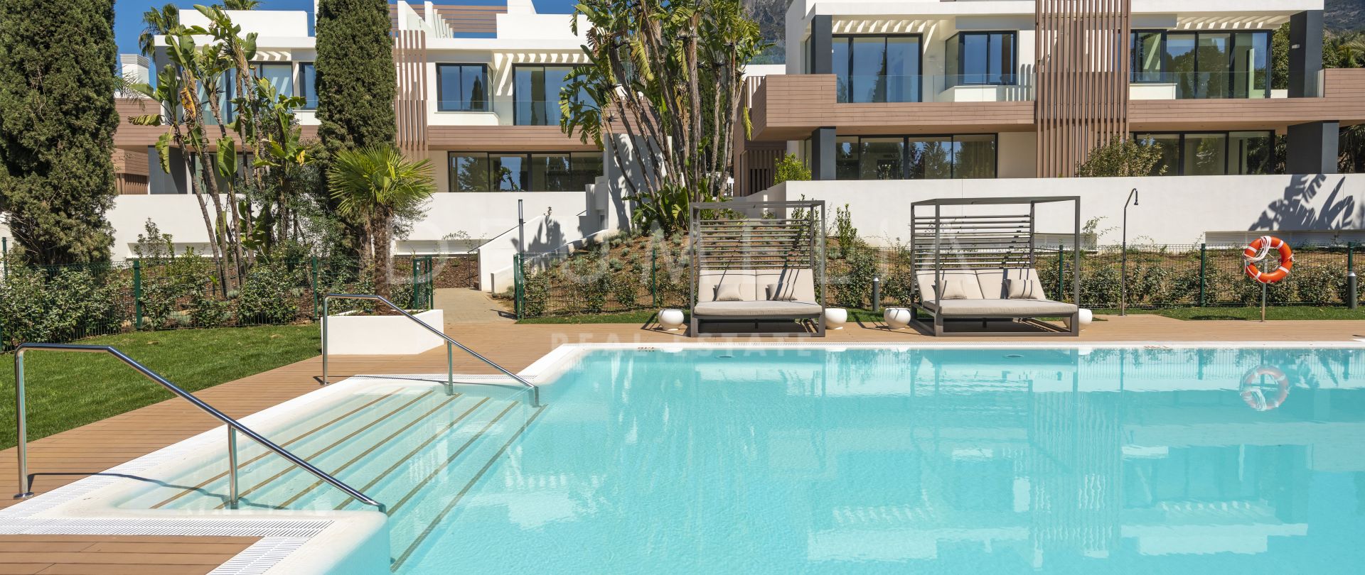 Delvis frittstående villa for salg i Sierra Blanca, Marbella Golden Mile