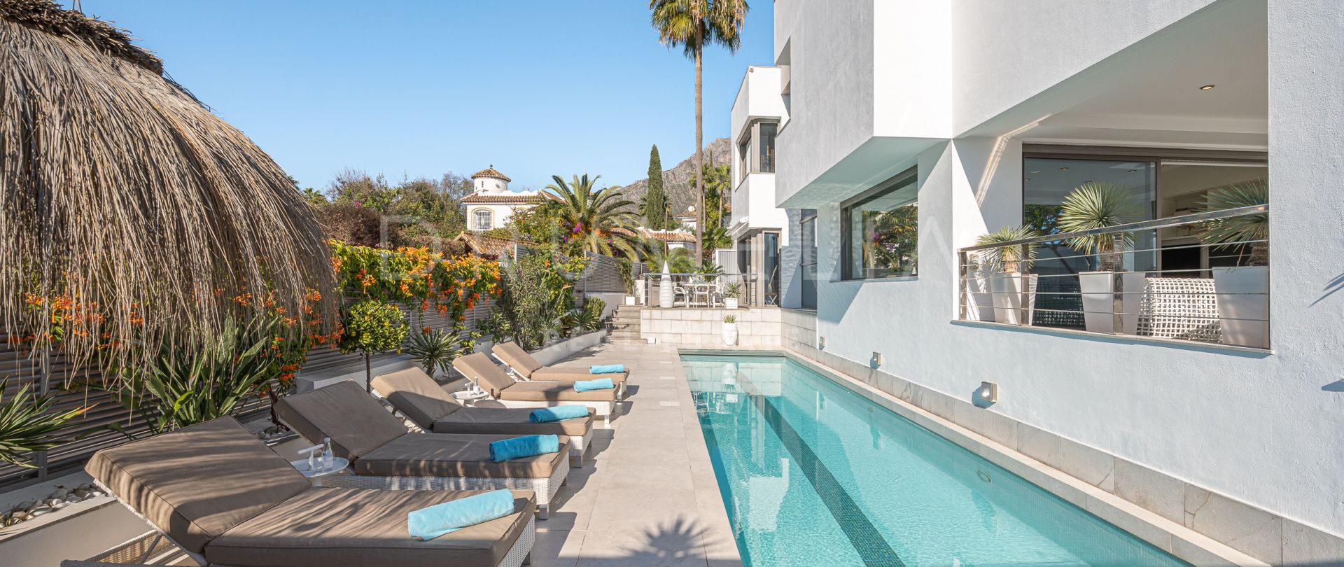 Snygg modern villa med vacker utsikt, Marbella Montaña, Nagüeles, Marbellas Golden Mile