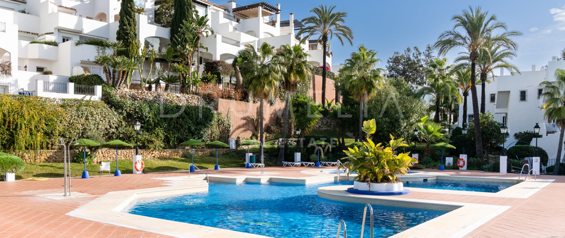 Beautiful, newly renovated modern townhouse in Club Sierra, Golden Mile of Marbella