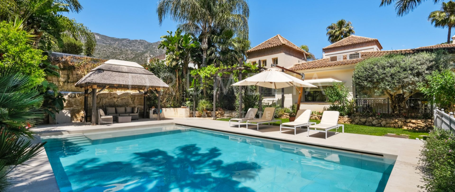 Spectaculaire villa méditerranéenne de luxe dans le haut de gamme Nagüeles au cœur du Golden Mile de Marbella.