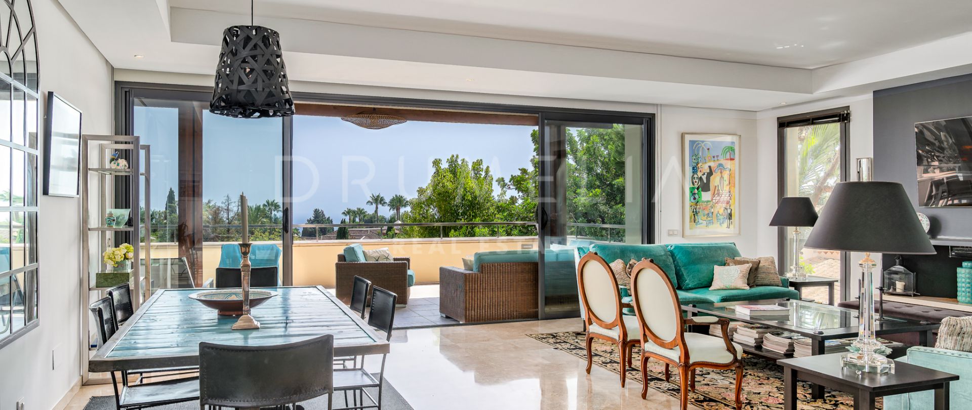 Maravilloso apartamento de lujo en Imara con impresionantes vistas al mar, Milla de Oro de Marbella