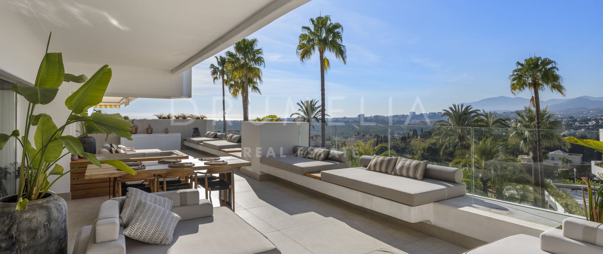 Nowoczesny luksusowy apartament z panoramicznym widokiem w Las Terrazas, Marbella