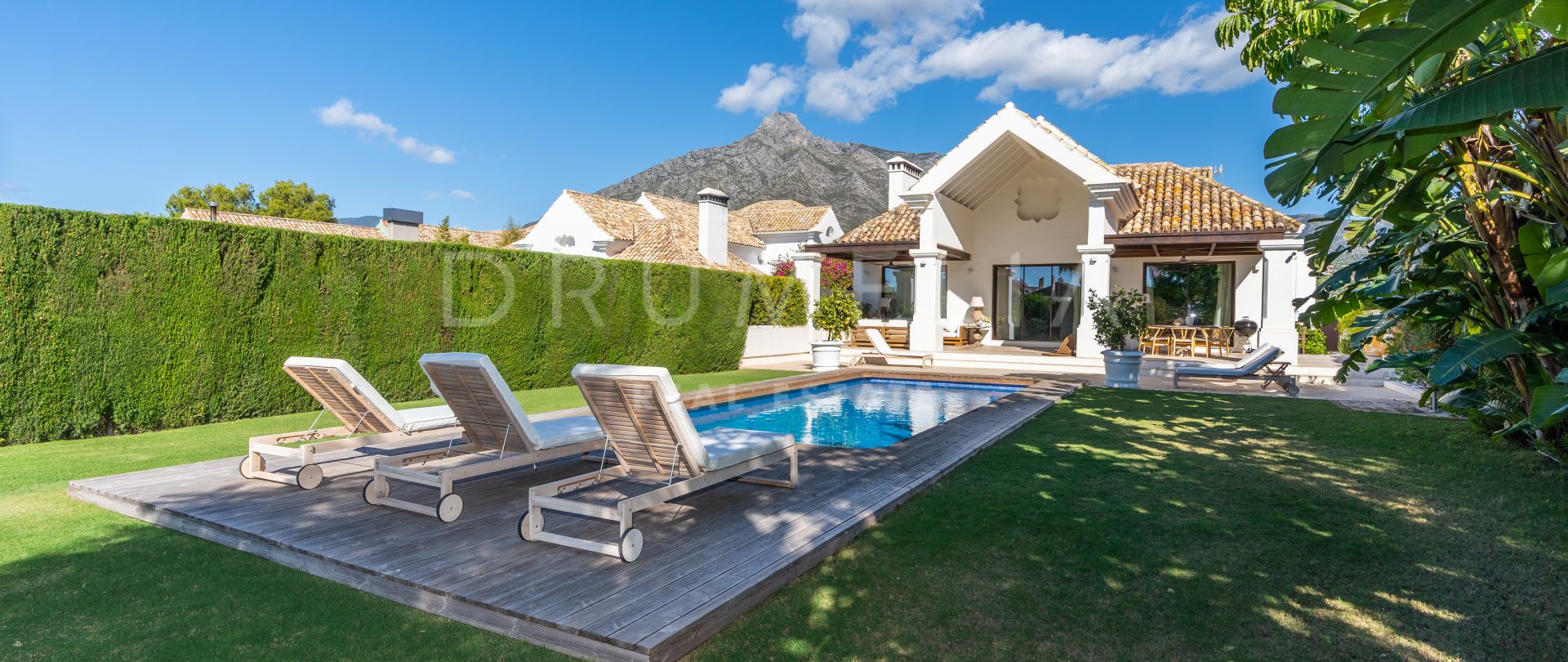 Elégante villa méditerranéenne avec piscine à Las Lomas del Marbella Club, Marbella