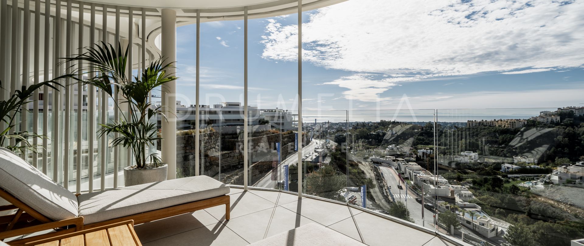 Роскошная современная квартира с панорамным видом на море в комплексе The View Marbella