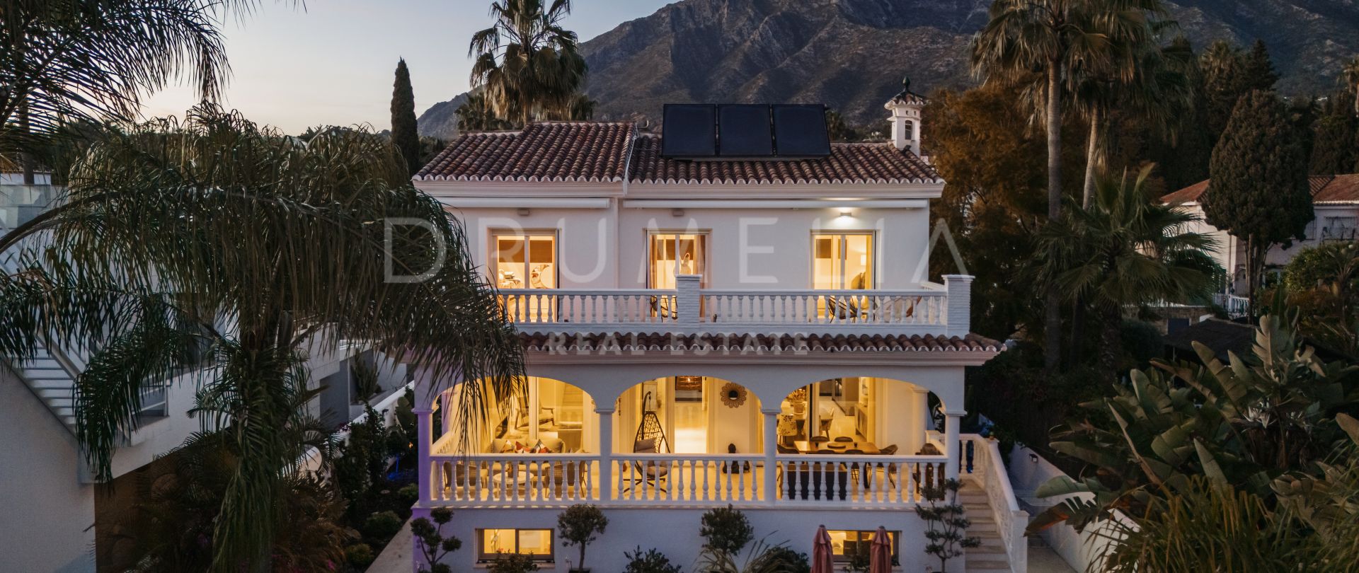 Villa Brise - Urocza śródziemnomorska luksusowa willa z basenem i widokiem w Nagüeles, Marbella
