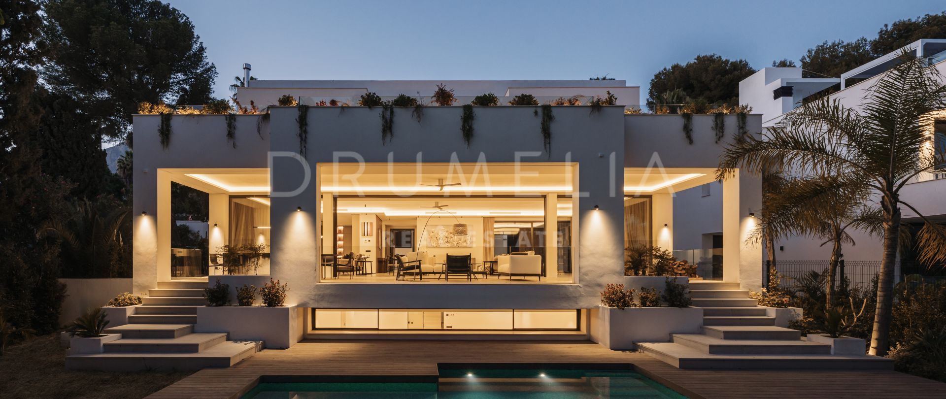 The Golden One- Luxe moderne milieuvriendelijke villa in de Golden 7 urbanisatie - Golden Mile, Marbella