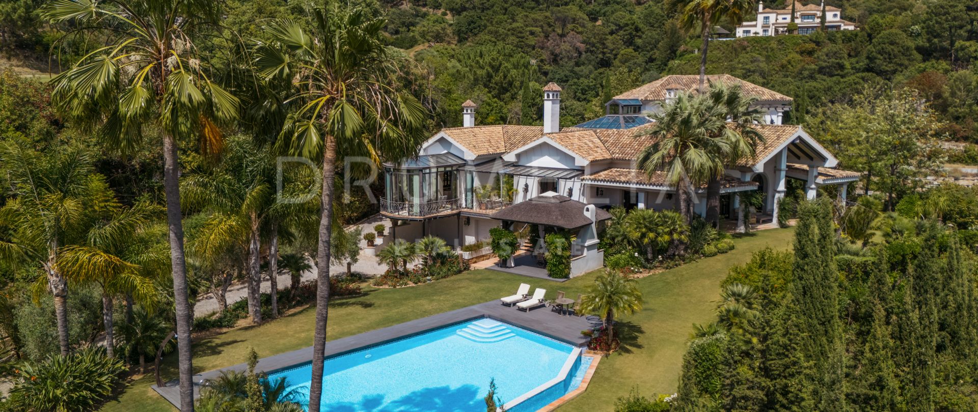 CASA OLIVO - Spectaculaire high-end familievilla met prachtig uitzicht in het hoge La Zagaleta, Benahavis