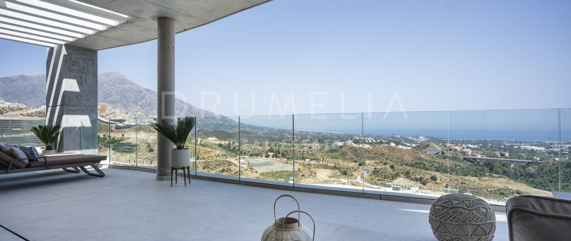 Vues panoramiques sur la mer : Penthouse luxueux dans le prestigieux Real de la Quinta Residential Country Club Resort, Benahavís