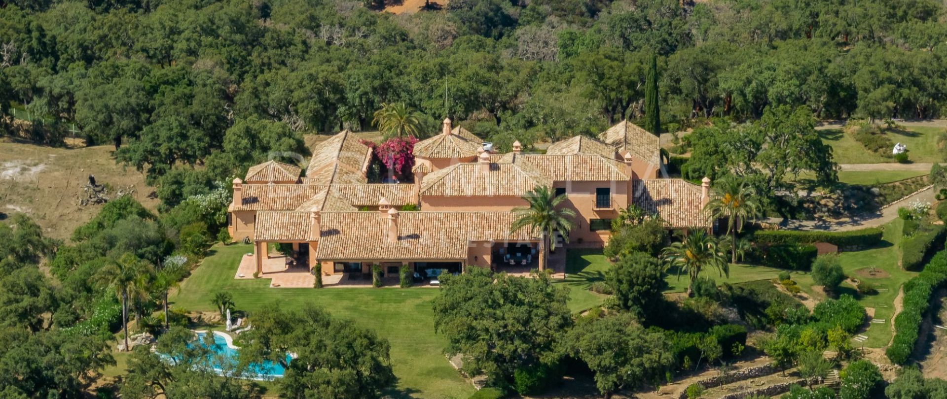 La Mairena: Elegancia atemporal - Residencia clásica en un enclave natural incomparable, a sólo 15 minutos de Marbella