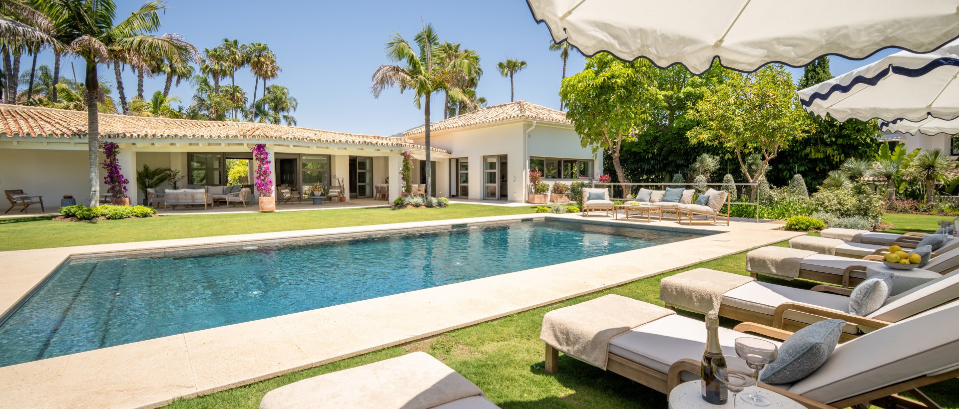 5-Schlafzimmer Villa zum Verkauf | La Cerquilla, Nueva Andalucía | Golfblick, privater Pool