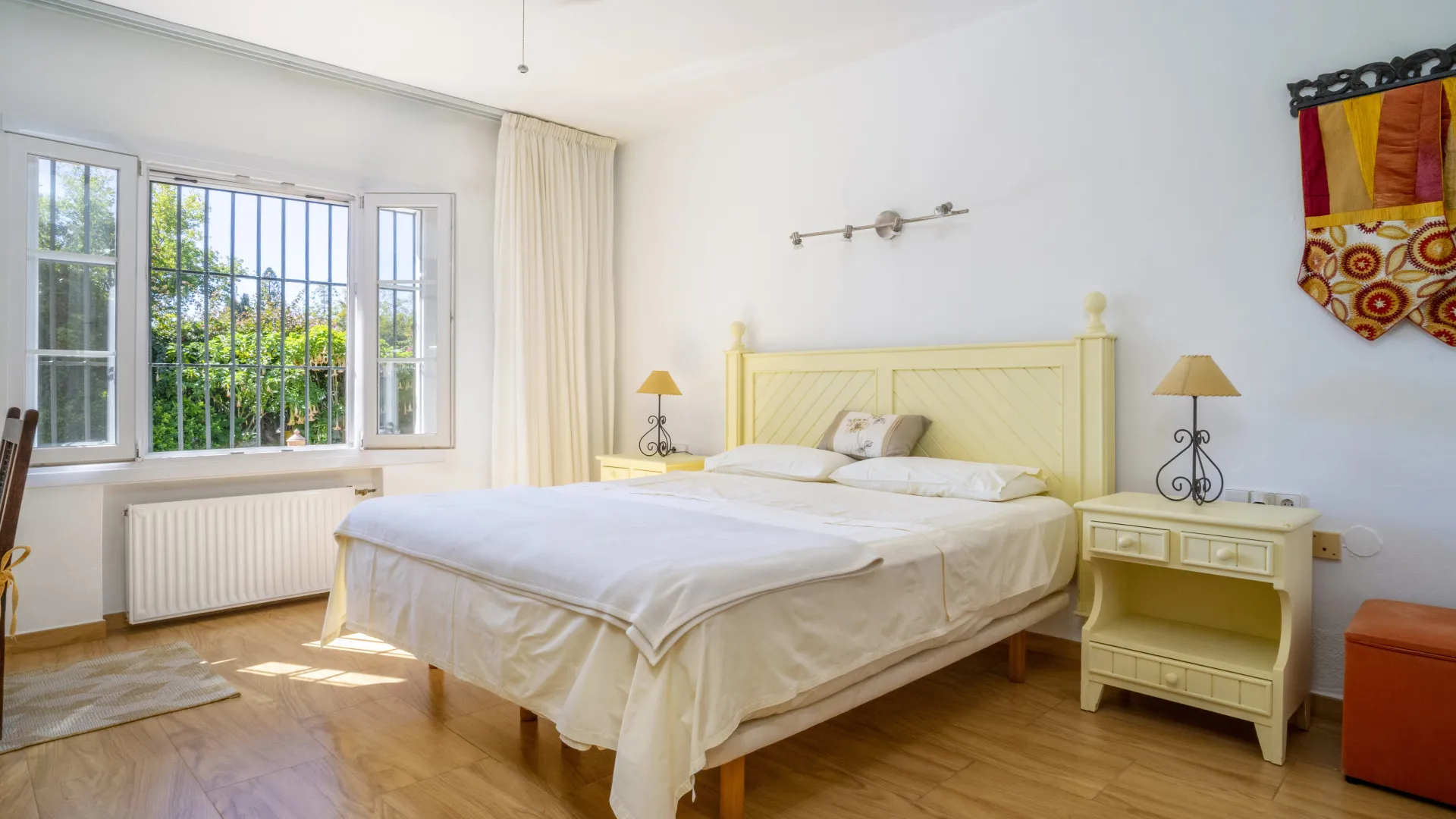 Villa en venta con 4 dormitorios en Guadalmina Alta