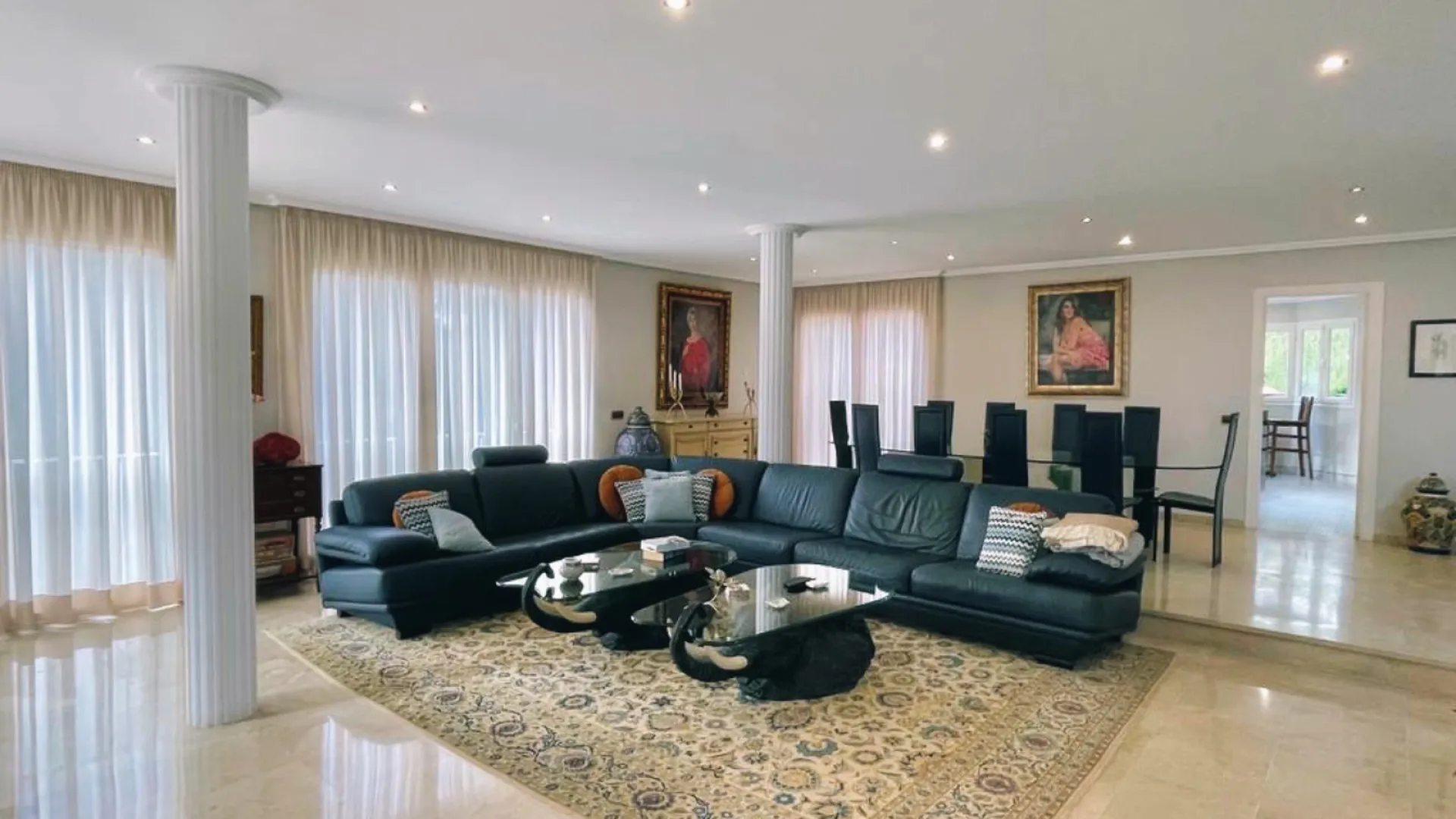 Comprar casa en Sitio de Calahonda con 6 dormitorios