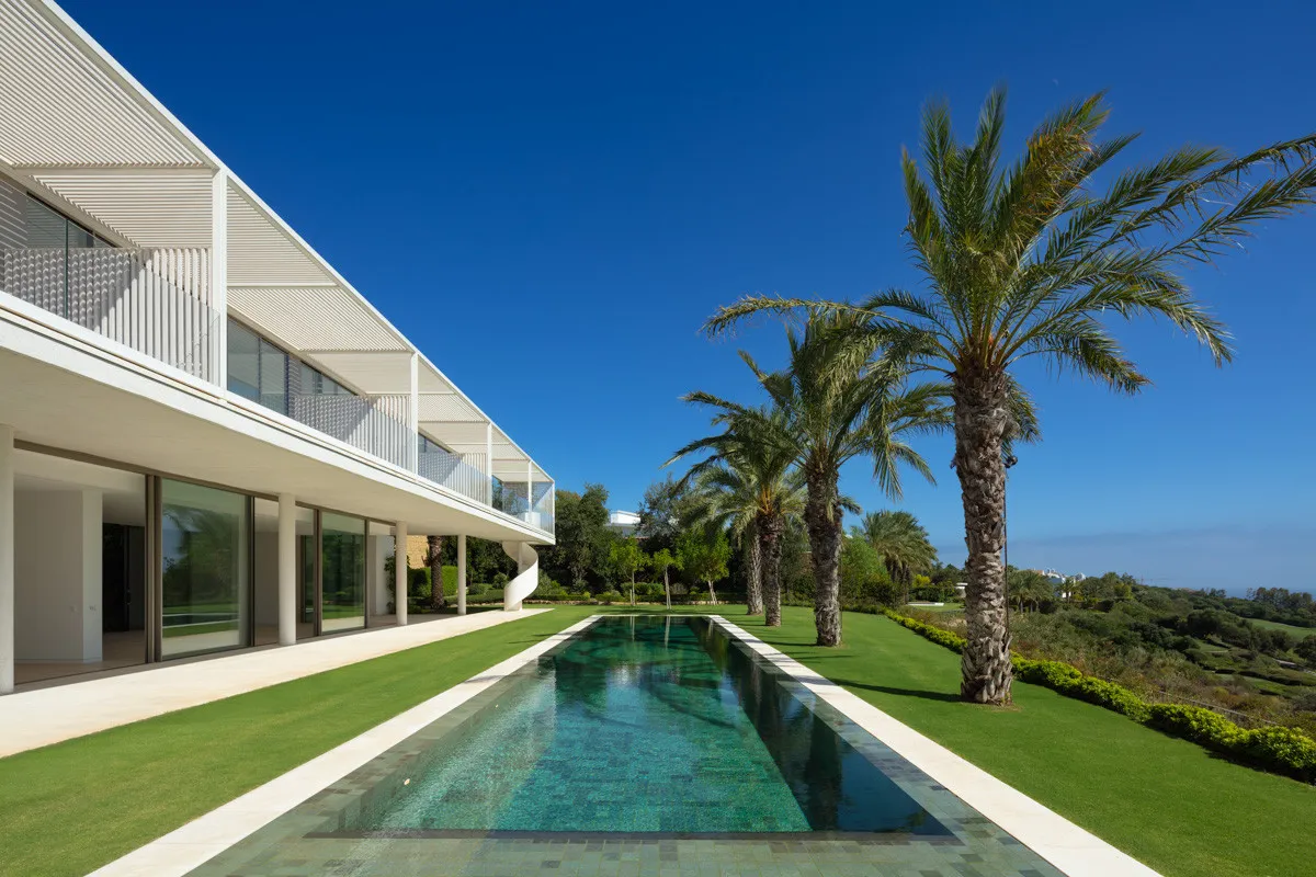 Comprar villa de 5 dormitorios en Finca Cortesin