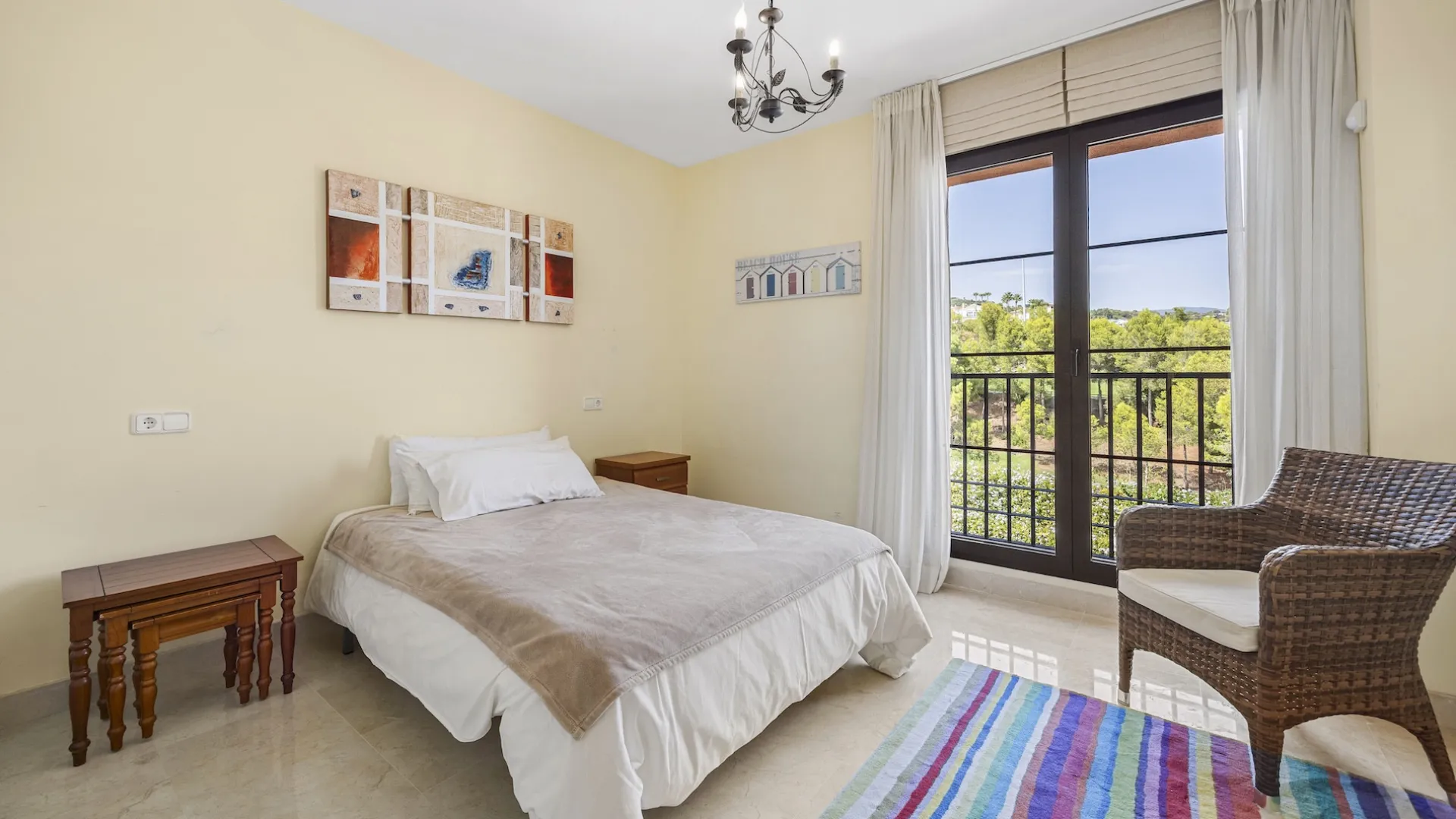 Ático con 3 dormitorios en venta en Los Arqueros