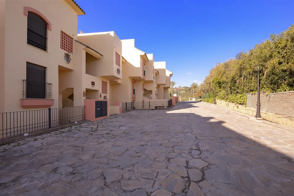 Ático con 3 dormitorios en venta en Los Arqueros