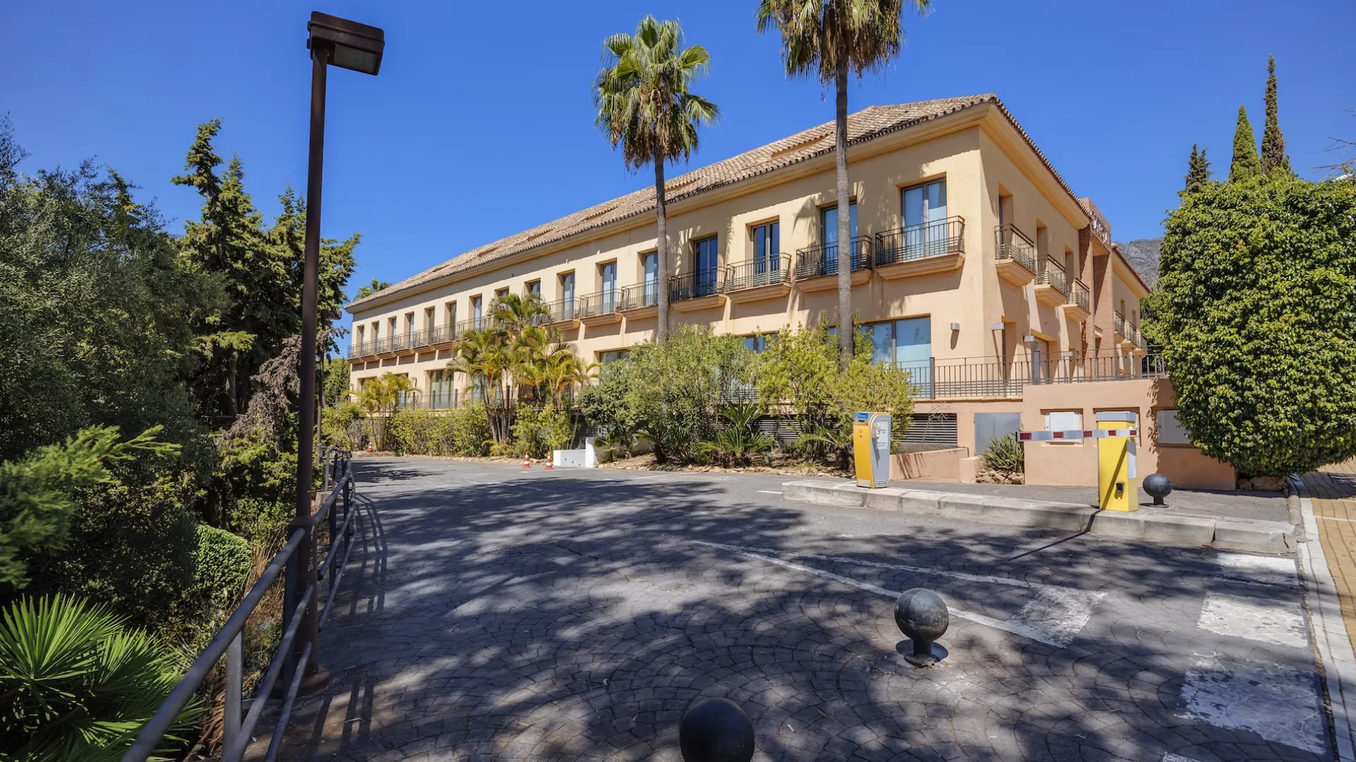 Office in Marbella for sale