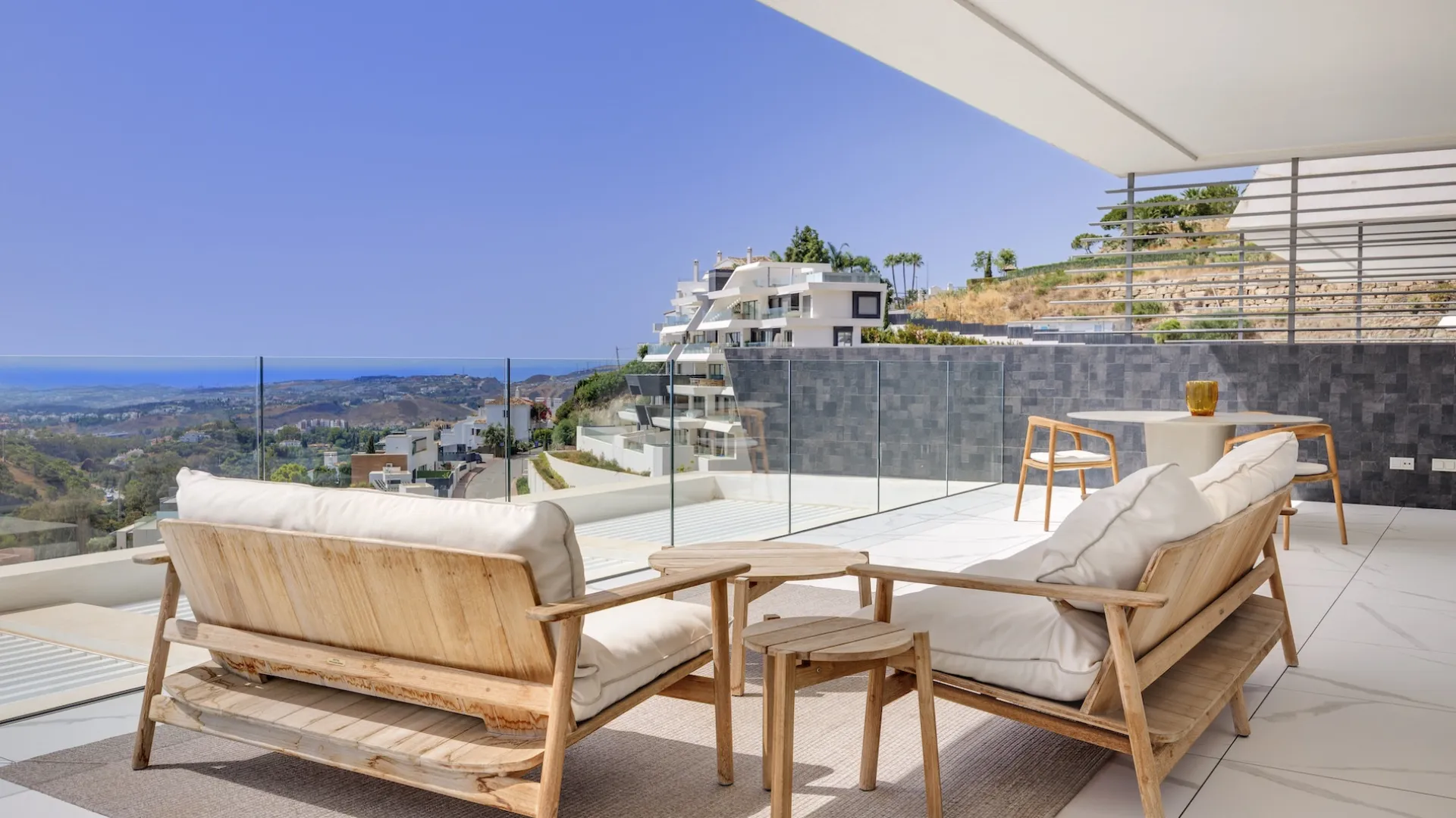 Apartamento en venta en Byu Hills de 3 dormitorios
