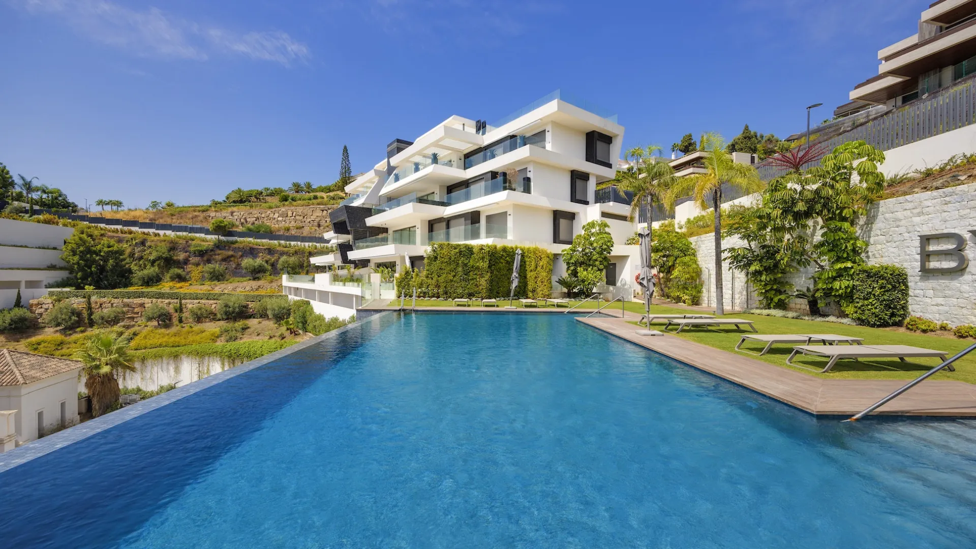 Apartamento en venta en Byu Hills de 3 dormitorios