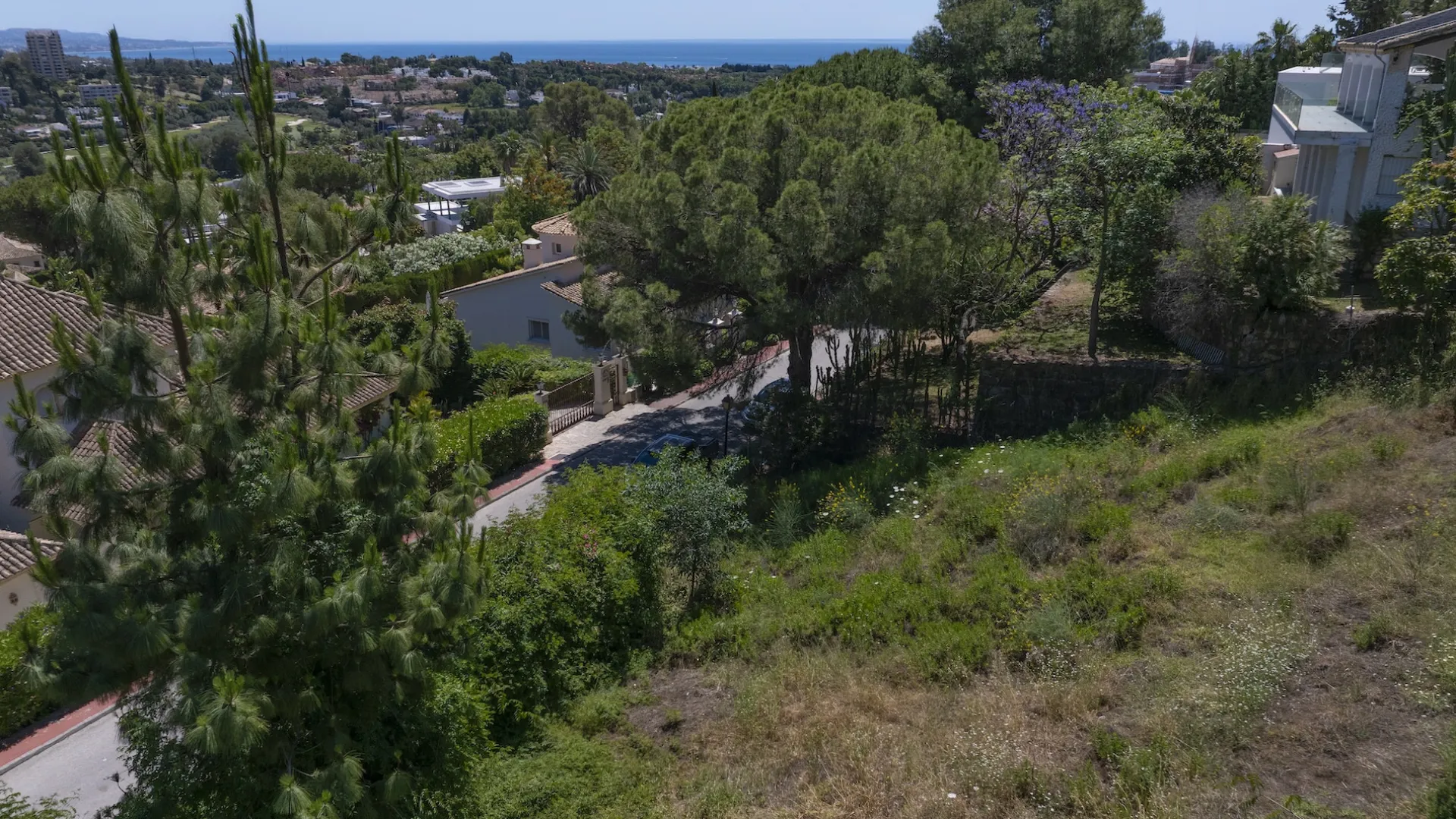 For sale plot in Nueva Andalucia