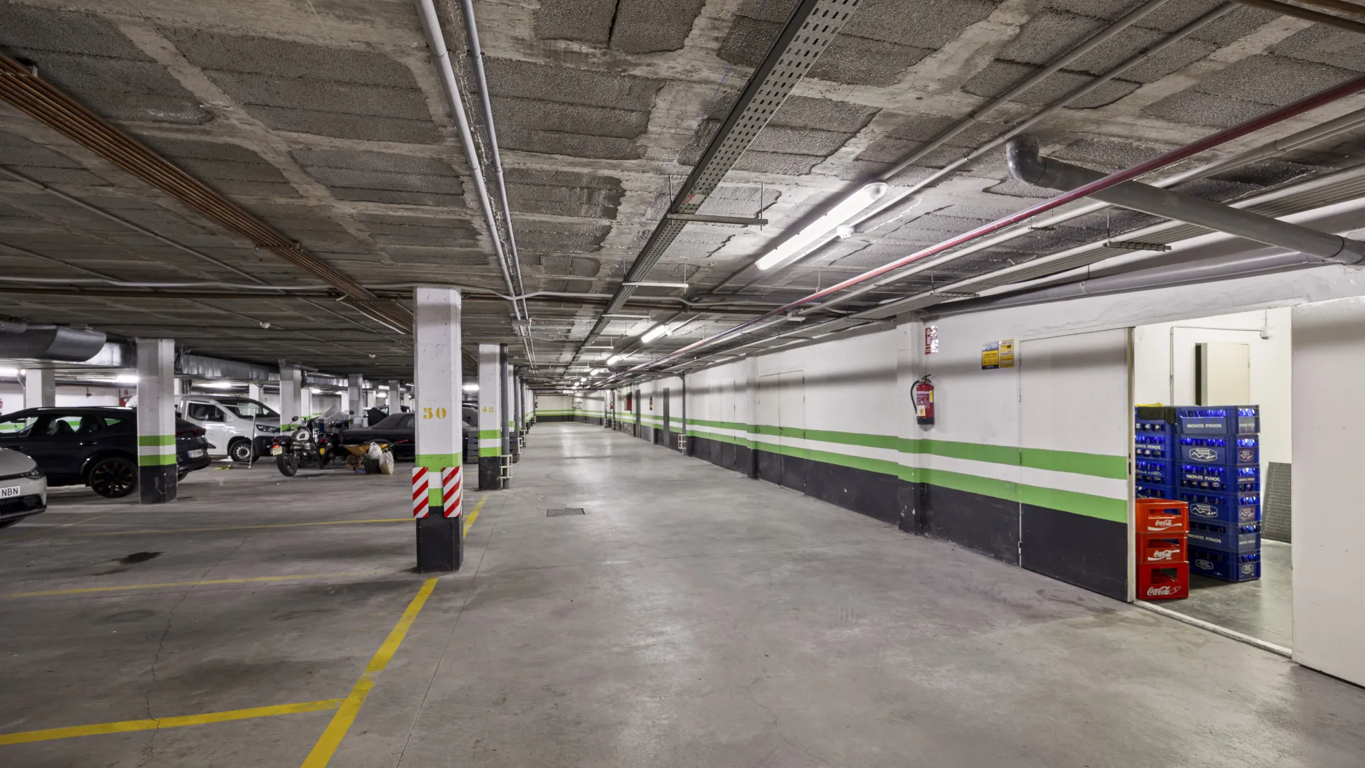For sale commercial premises in Guadalmina Alta