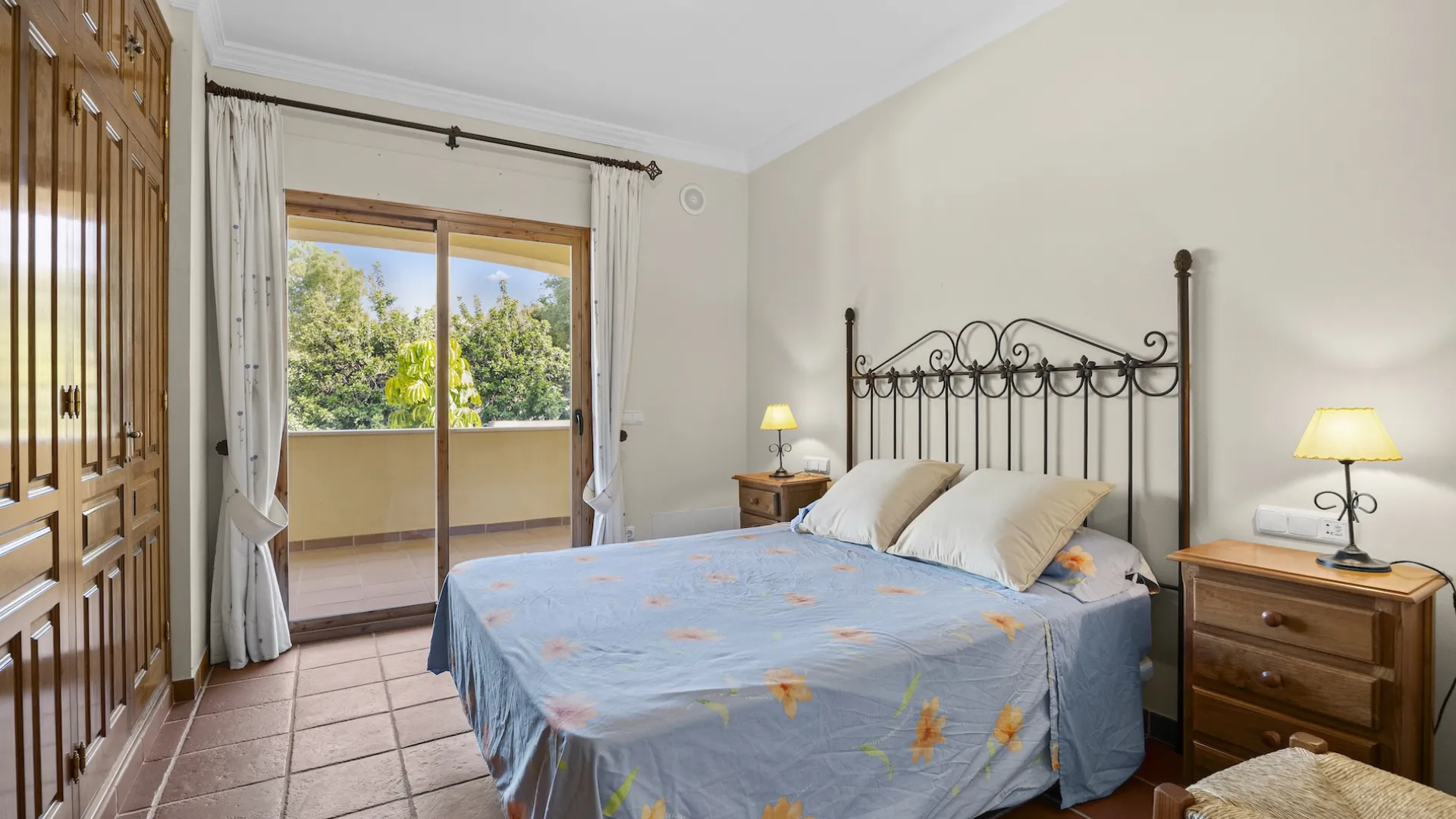 Vega del Colorado, pareado con 5 dormitorios en venta