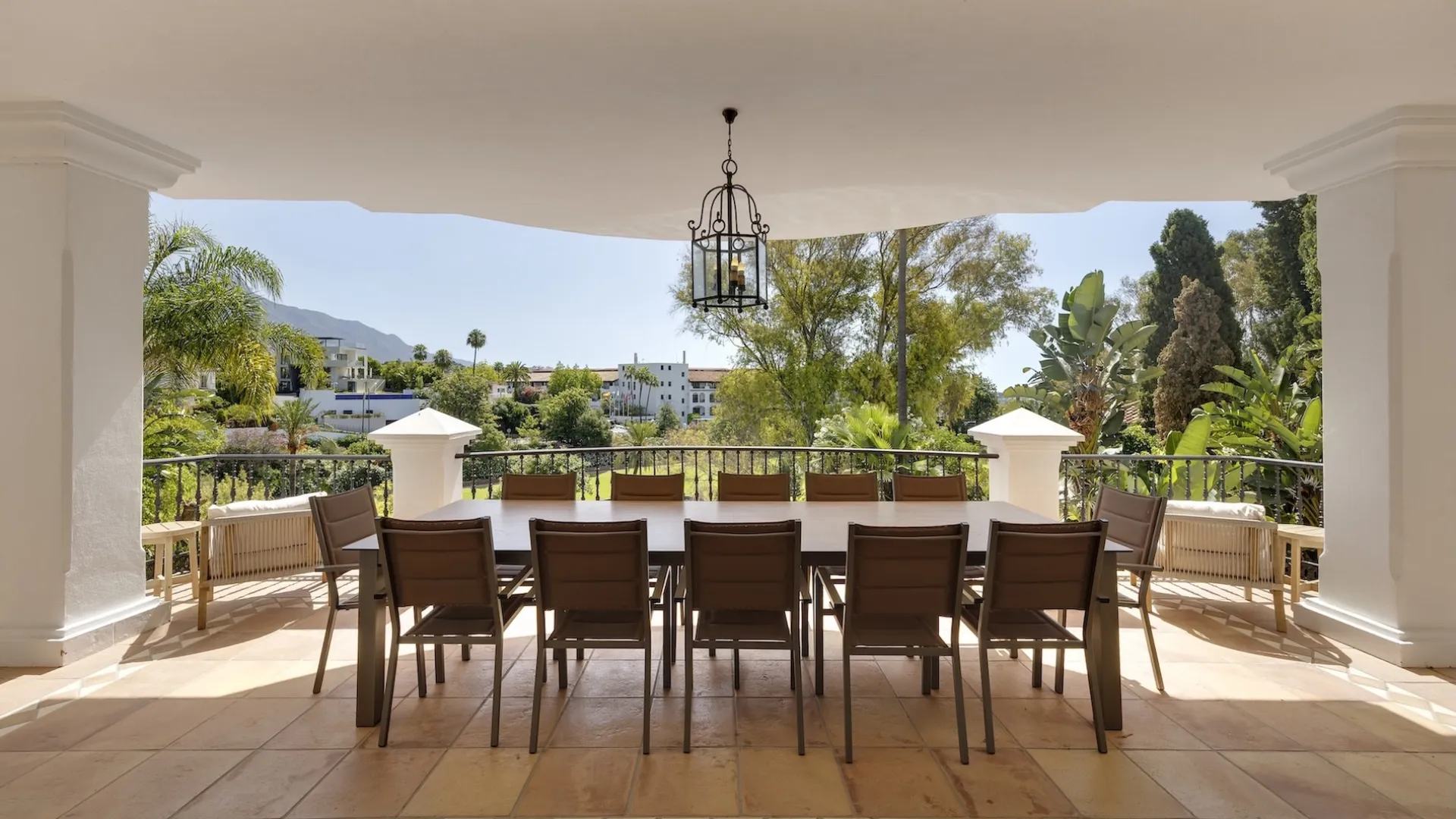 Comprar villa en El Herrojo