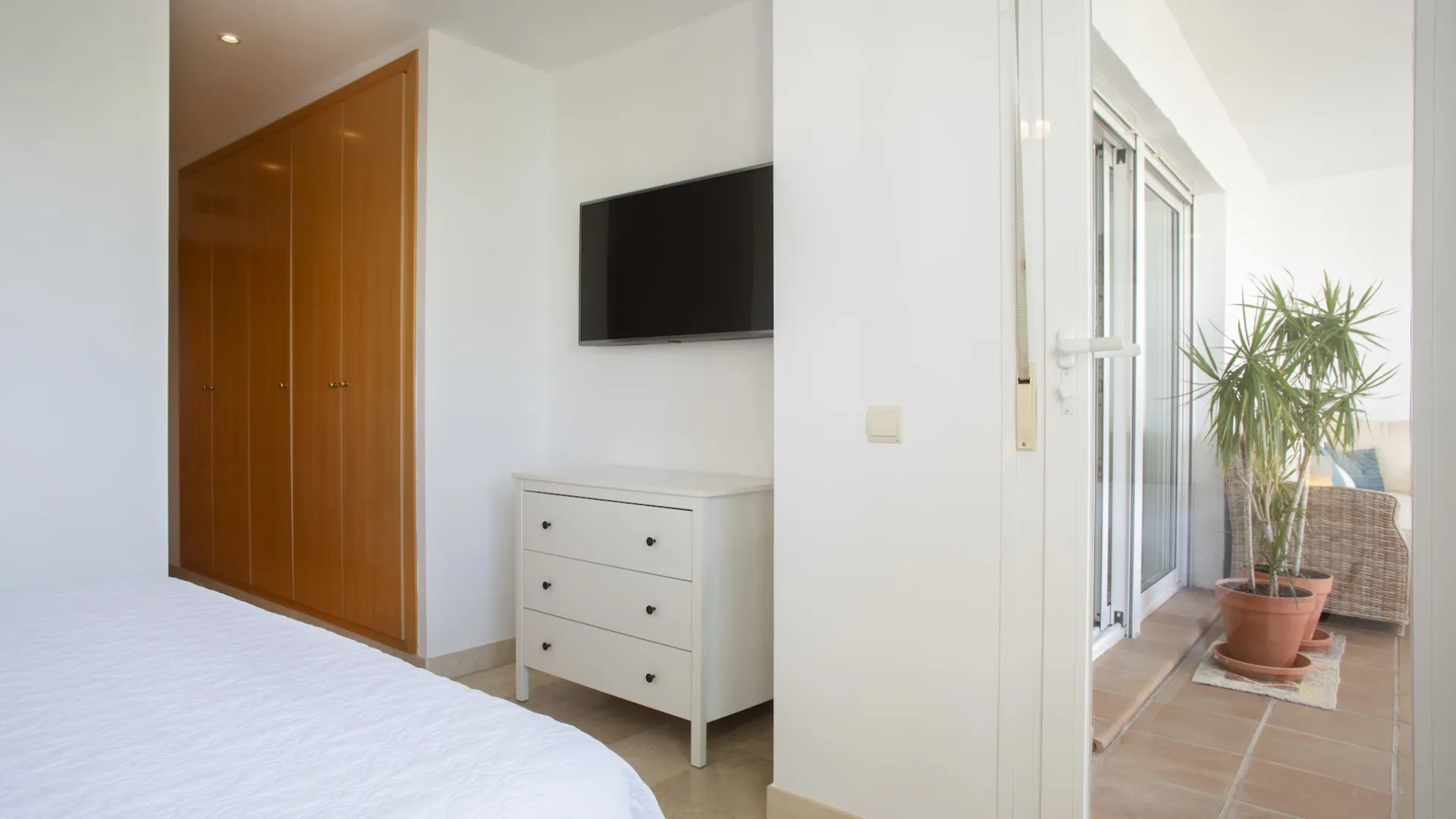 Se vende apartamento con 2 dormitorios en Selwo Hills