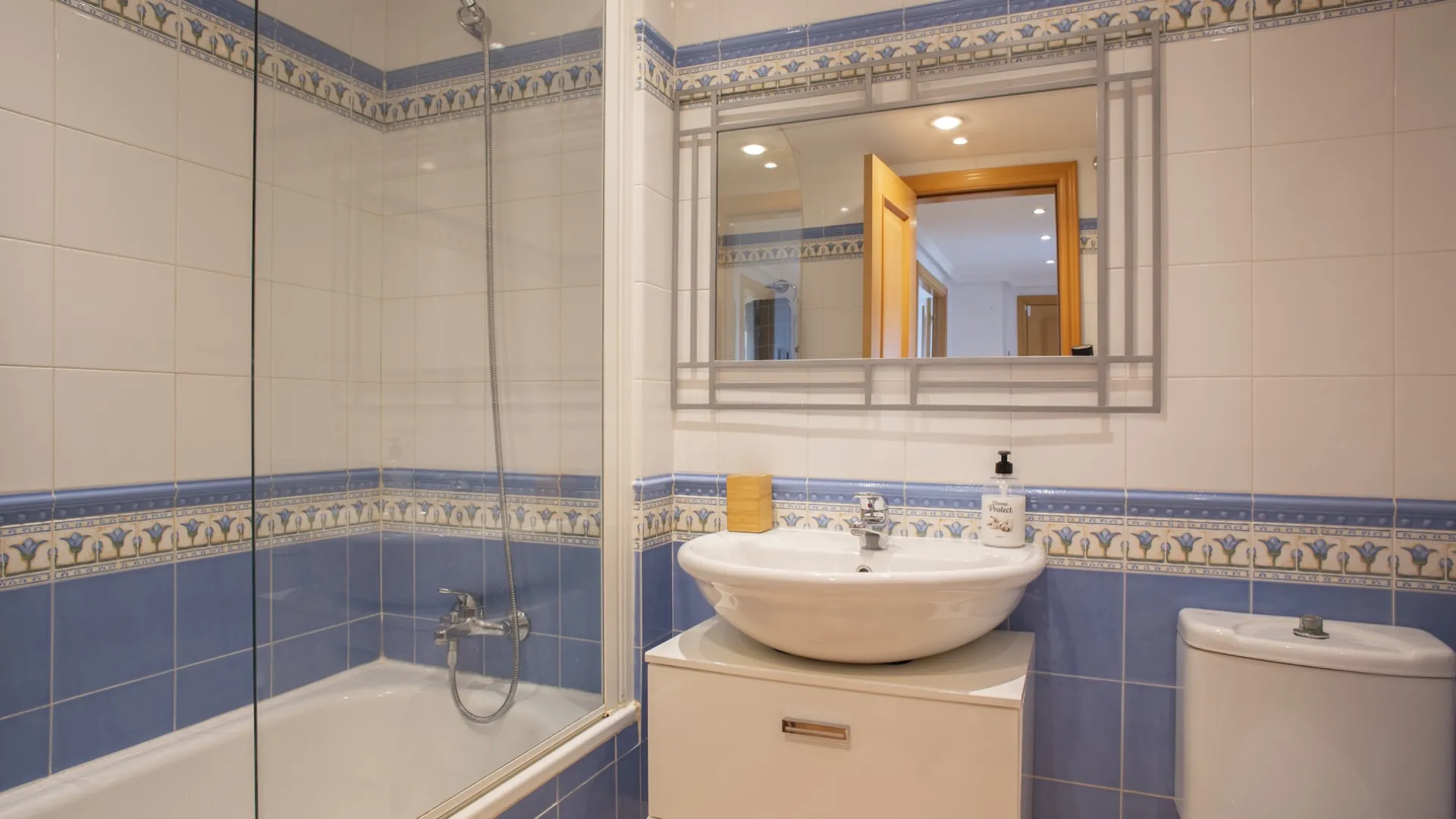 Se vende apartamento con 2 dormitorios en Selwo Hills