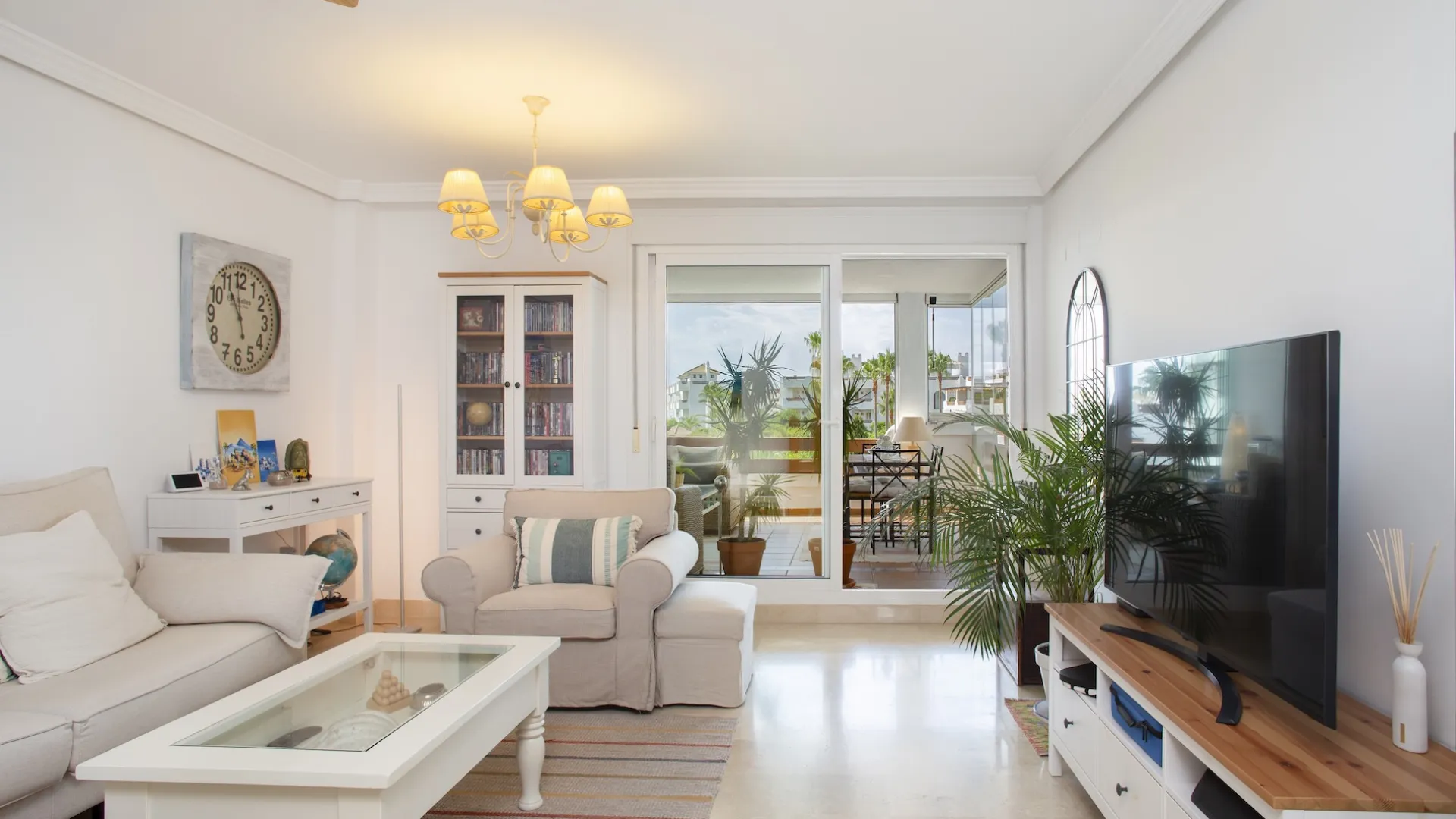 Se vende apartamento con 2 dormitorios en Selwo Hills
