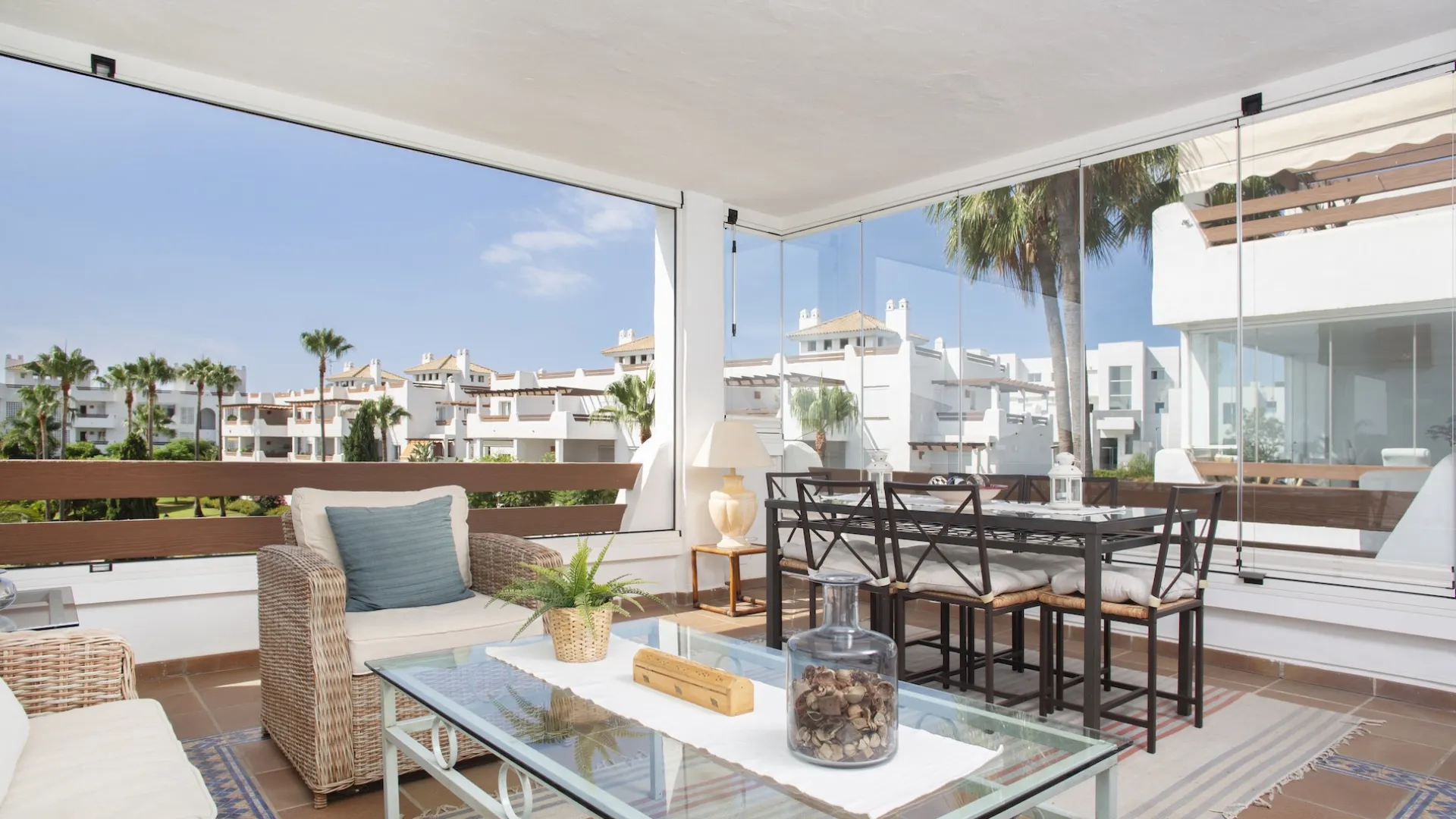 Se vende apartamento con 2 dormitorios en Selwo Hills