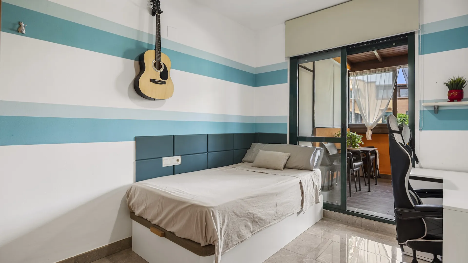 Buy 2 bedrooms apartment in Marbella City