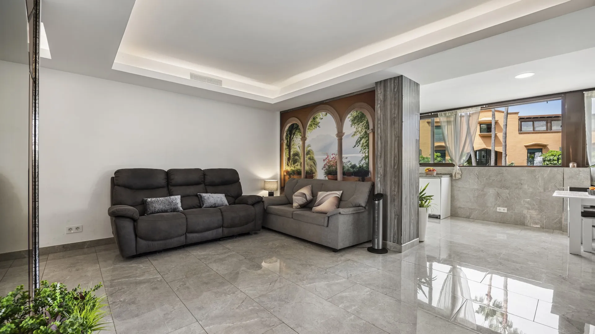 Buy 2 bedrooms apartment in Marbella City