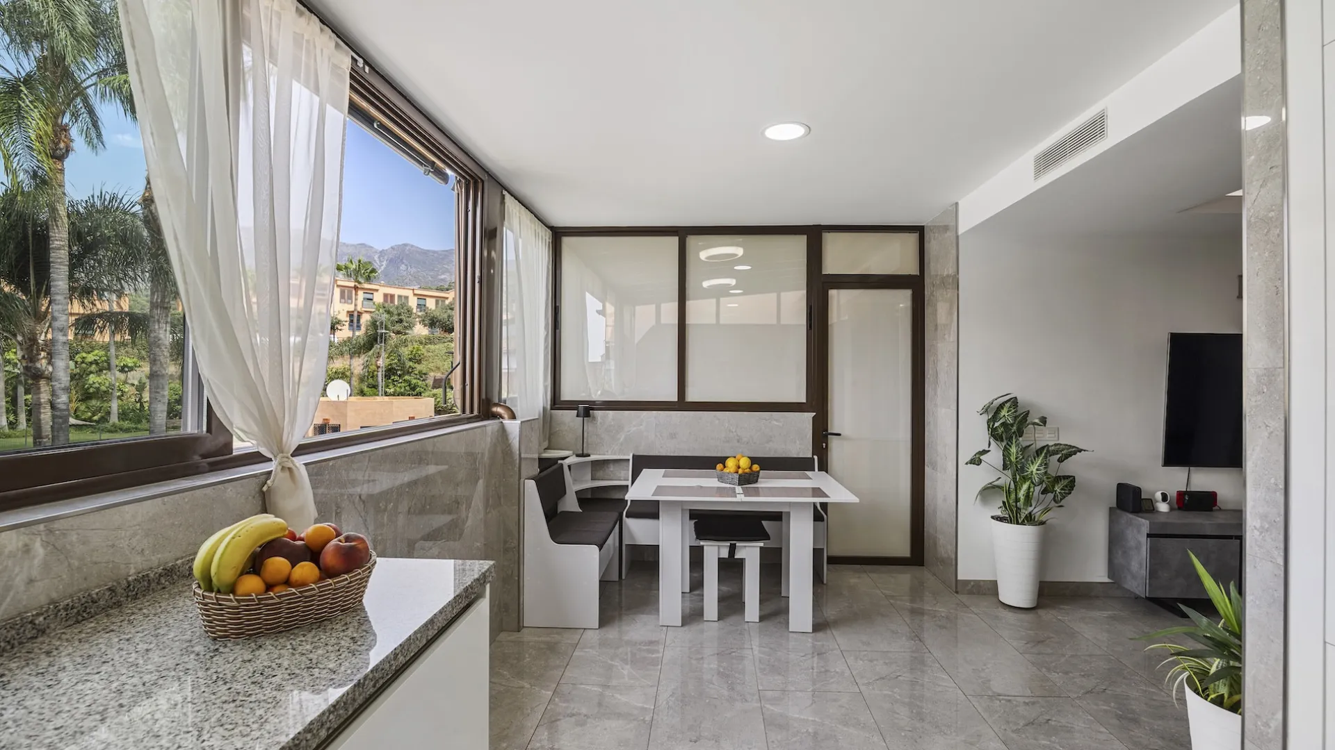 Buy 2 bedrooms apartment in Marbella City