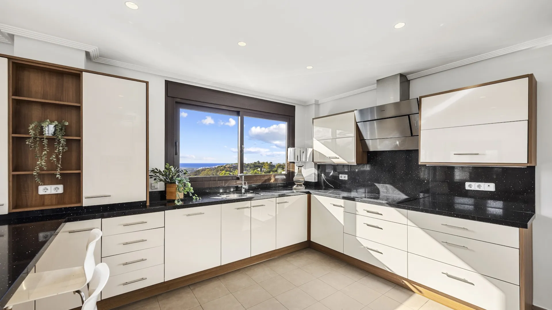 Los Arqueros, villa con 6 dormitorios a la venta