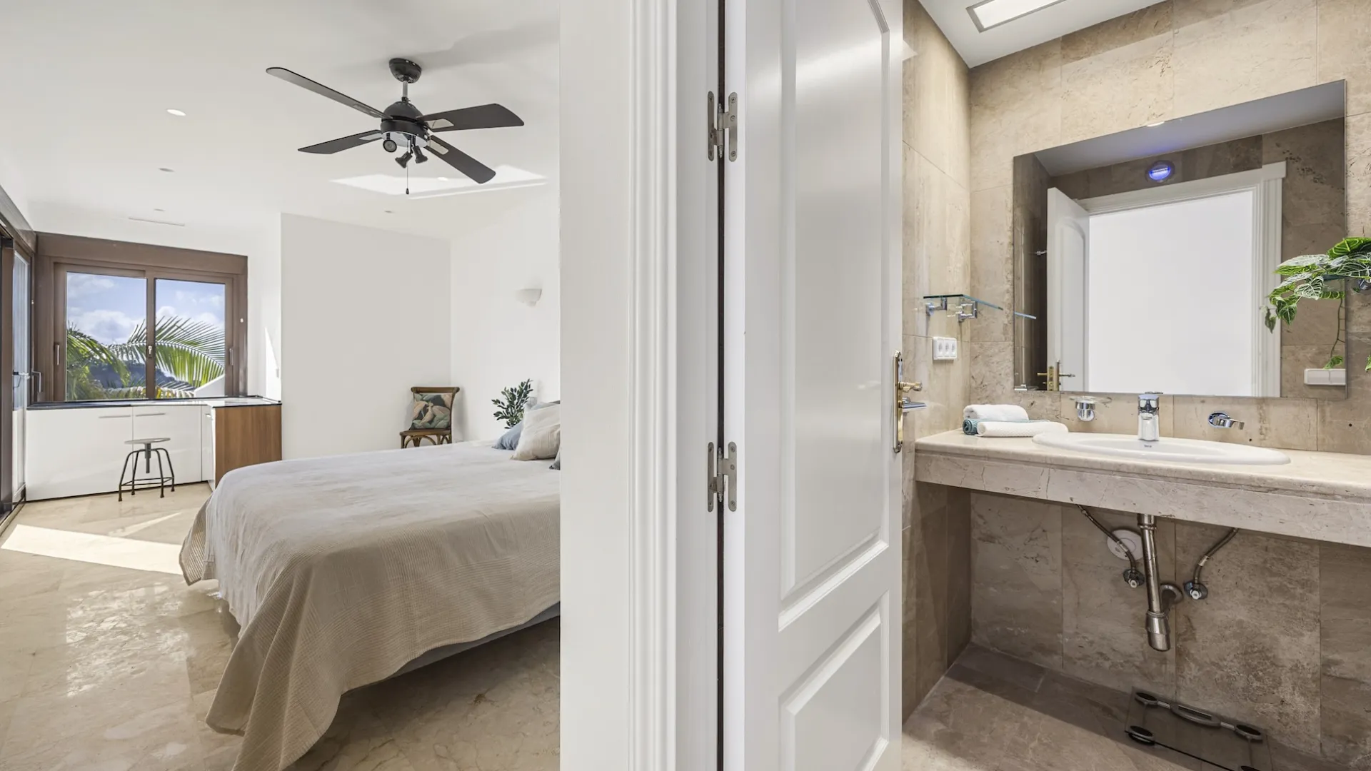 Los Arqueros, villa con 6 dormitorios a la venta