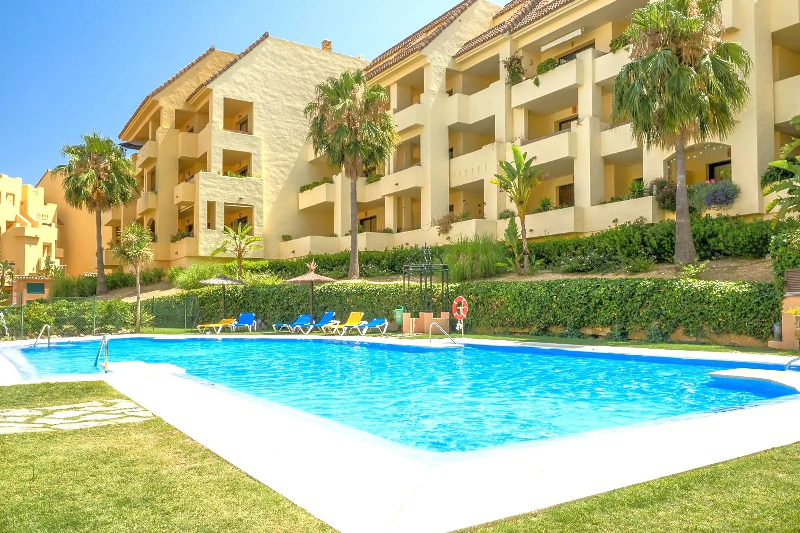 Apartment for sale in Duquesa Village