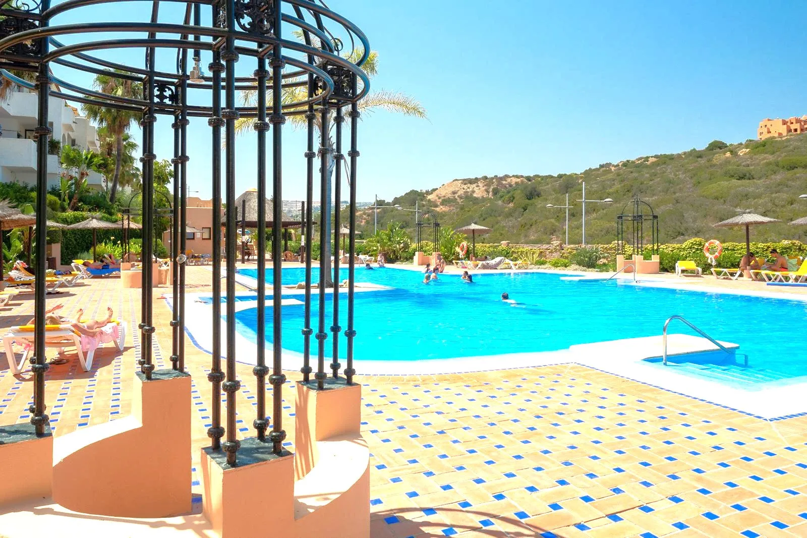 Apartment for sale in Duquesa Village