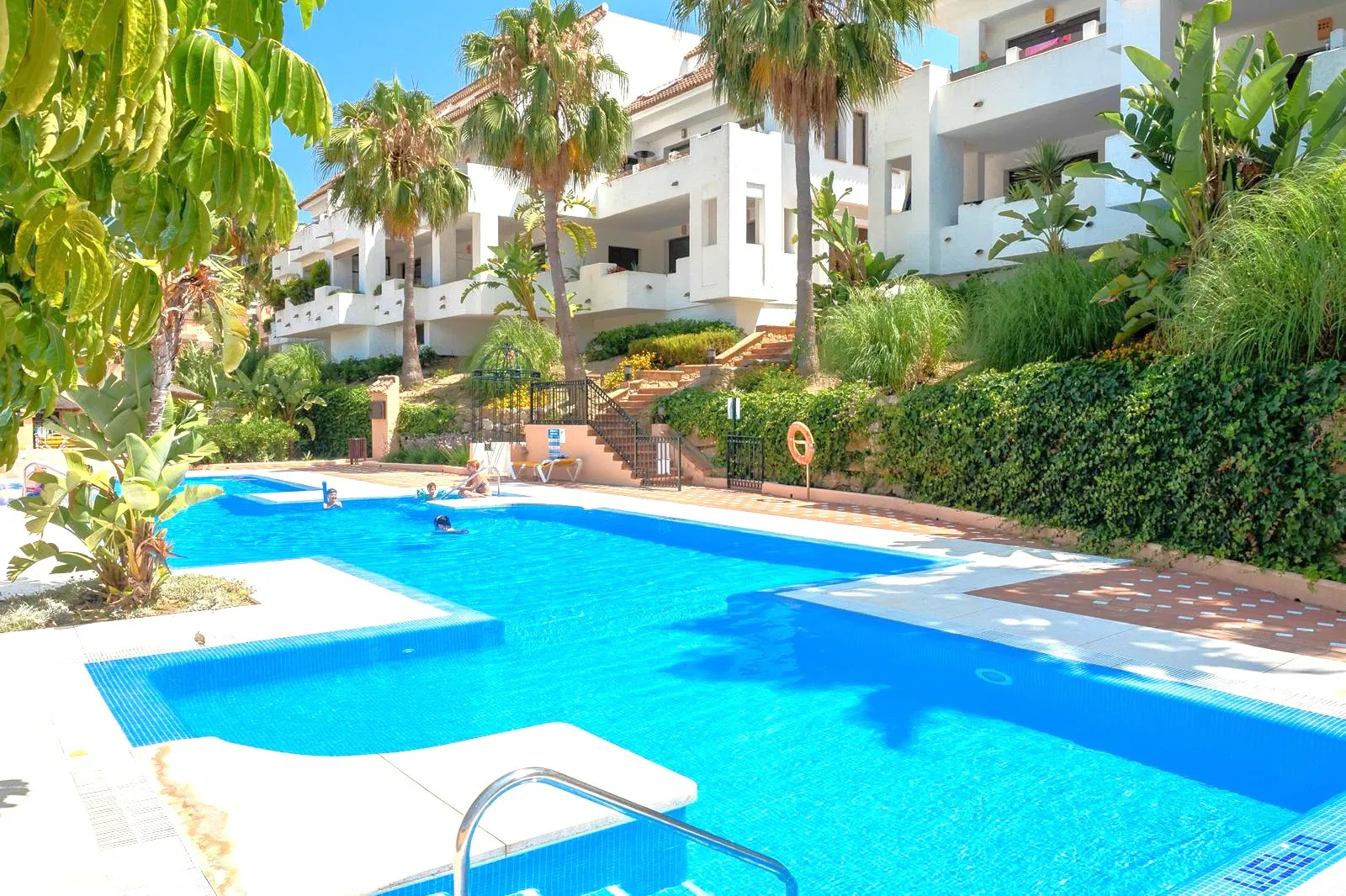 Apartment for sale in Duquesa Village