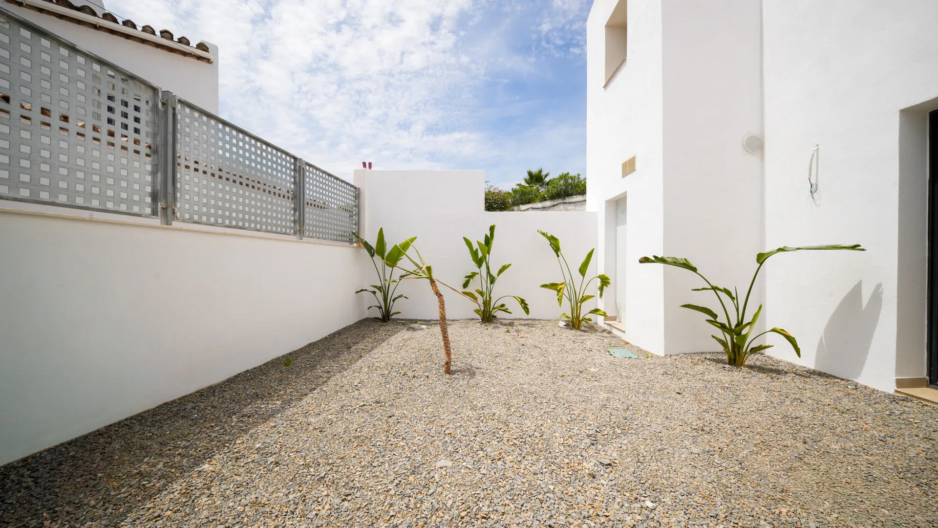 2 bedrooms town house for sale in Bahia Dorada