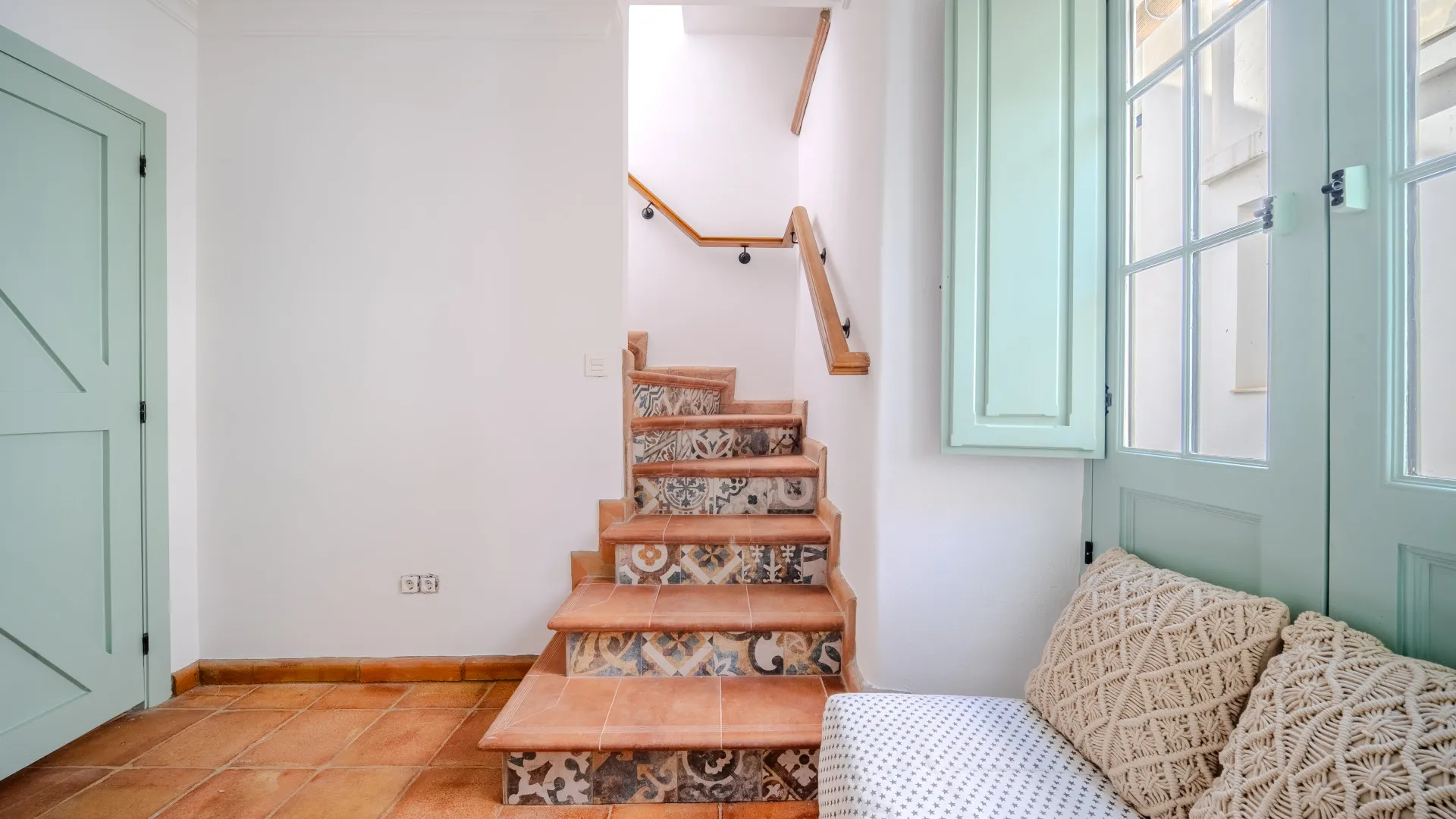 For sale 4 bedrooms town house in Estepona Old Town