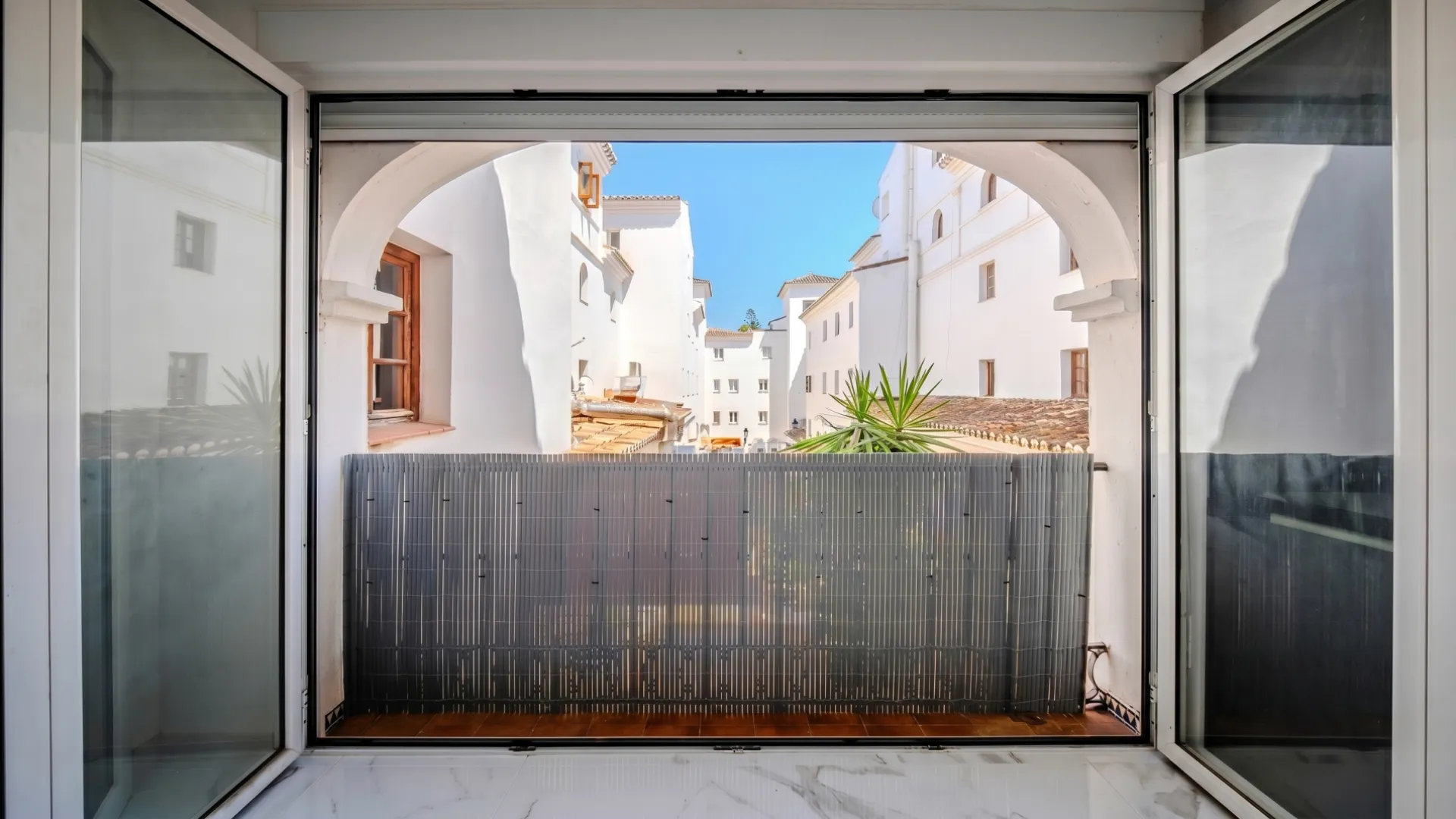 Apartment for sale in Puerto La Duquesa