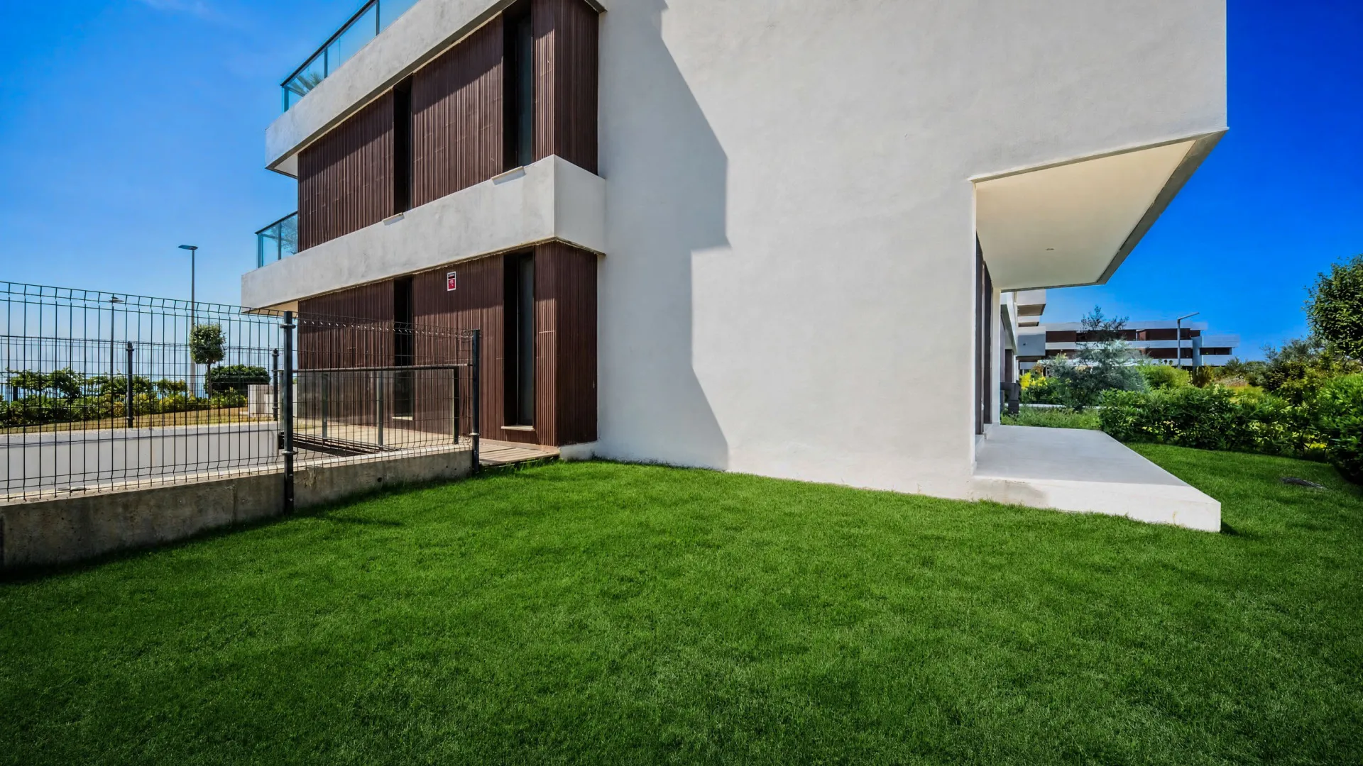 Ground floor apartment for sale in Camarate Golf with 3 bedrooms