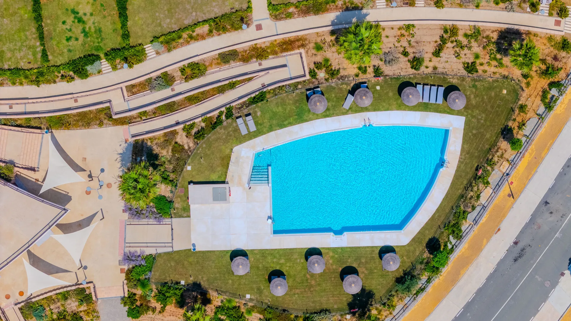 Ground floor apartment for sale in Camarate Golf with 3 bedrooms