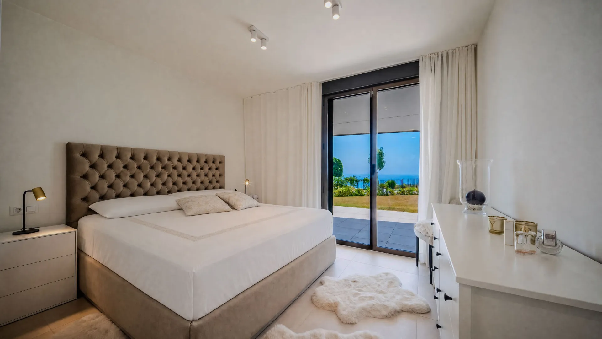 Ground floor apartment for sale in Camarate Golf with 3 bedrooms