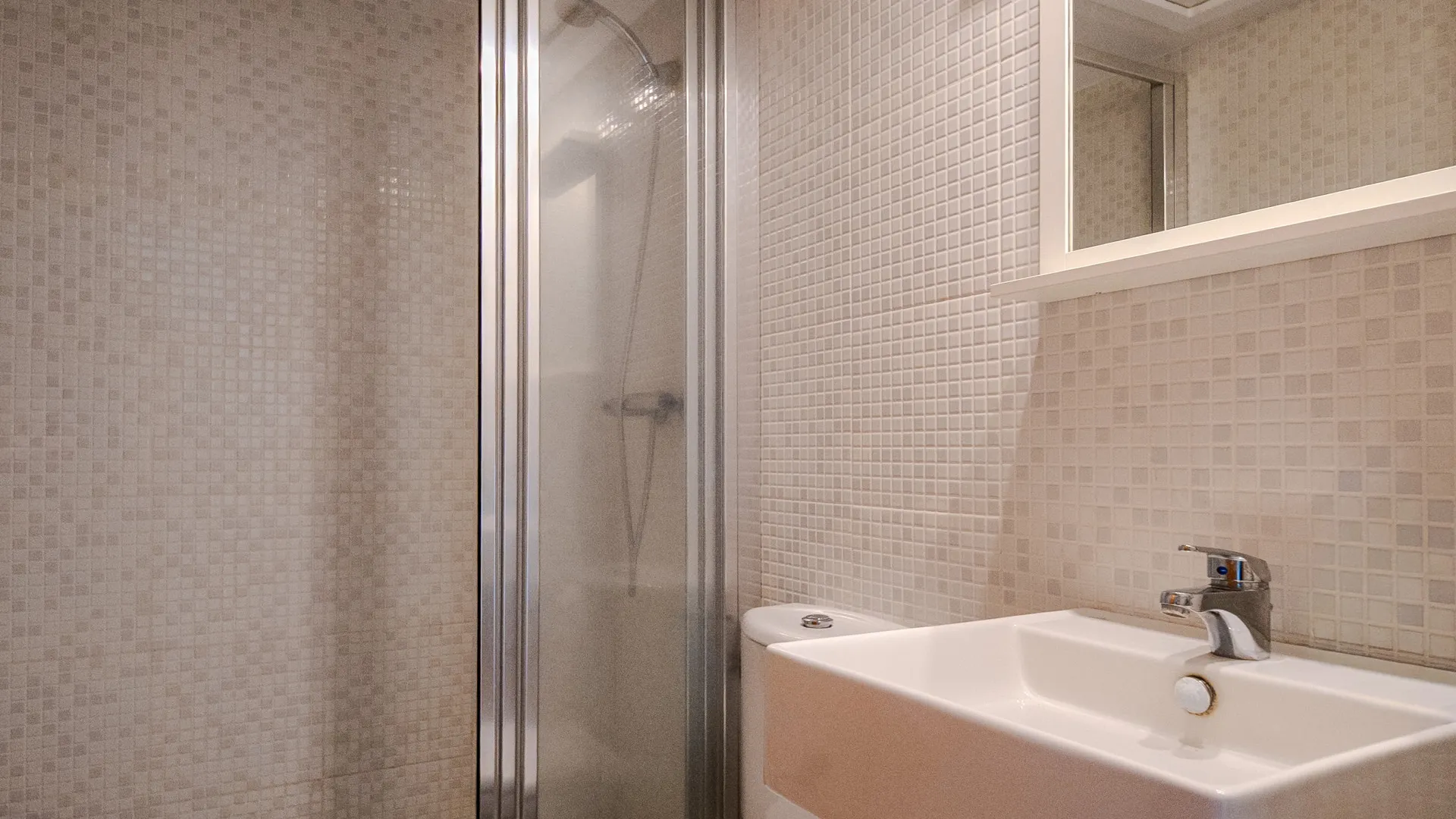 Se vende apartamento de 4 dormitorios en Doña Julia