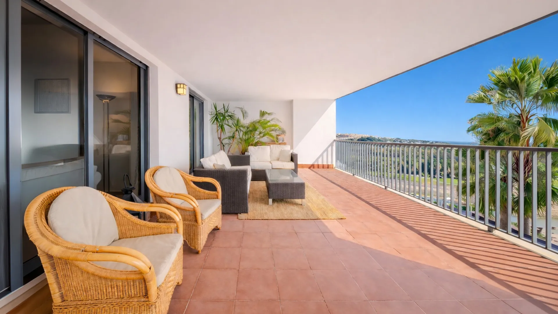 Se vende apartamento de 4 dormitorios en Doña Julia