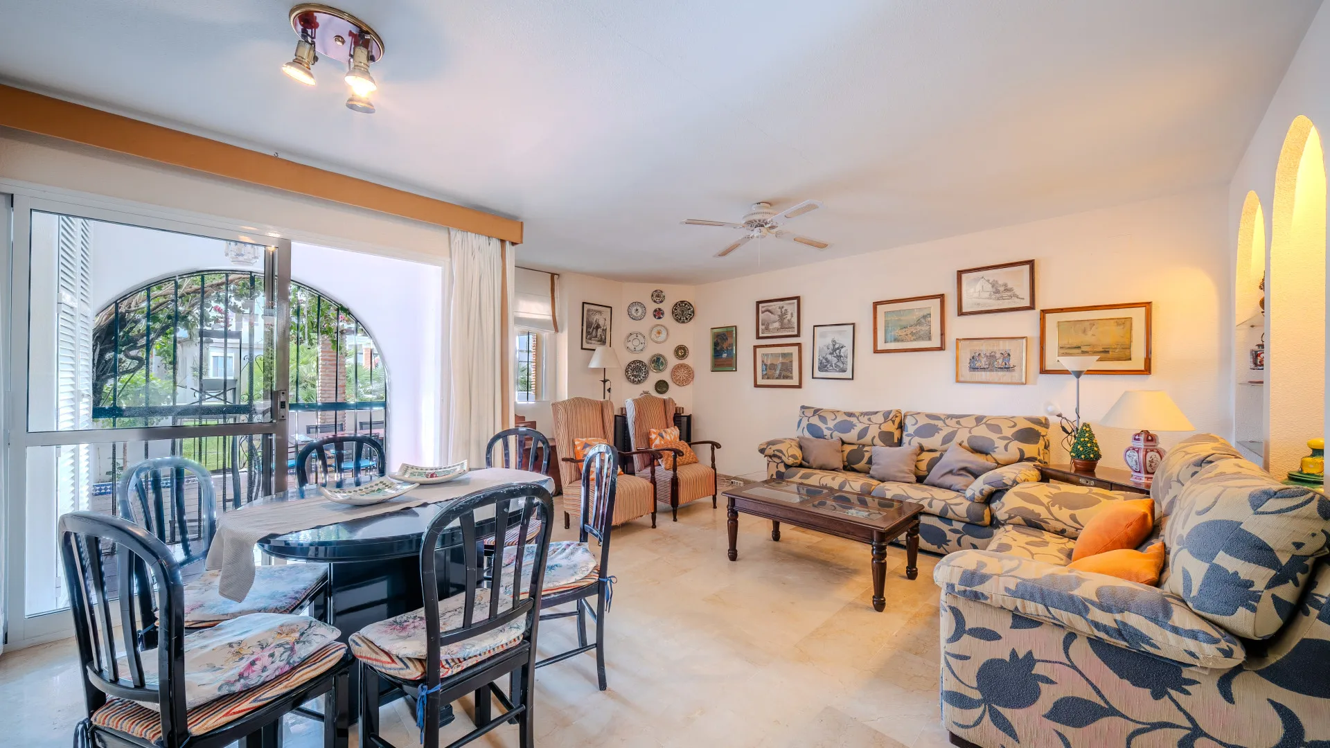 5 bedrooms town house for sale in Marina de Casares