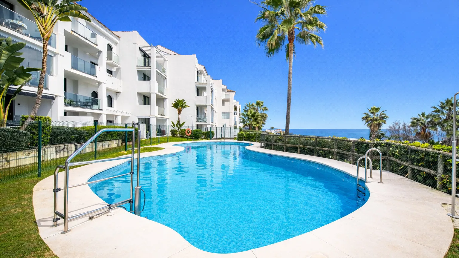 For sale 2 bedrooms ground floor apartment in La Paloma