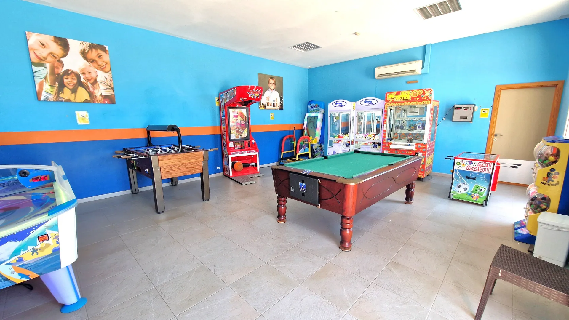 Comprar apartamento planta baja en Bahia de las Rocas con 2 dormitorios
