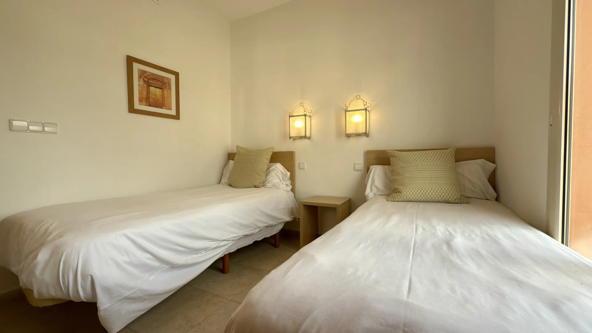 Comprar apartamento planta baja en Bahia de las Rocas con 2 dormitorios